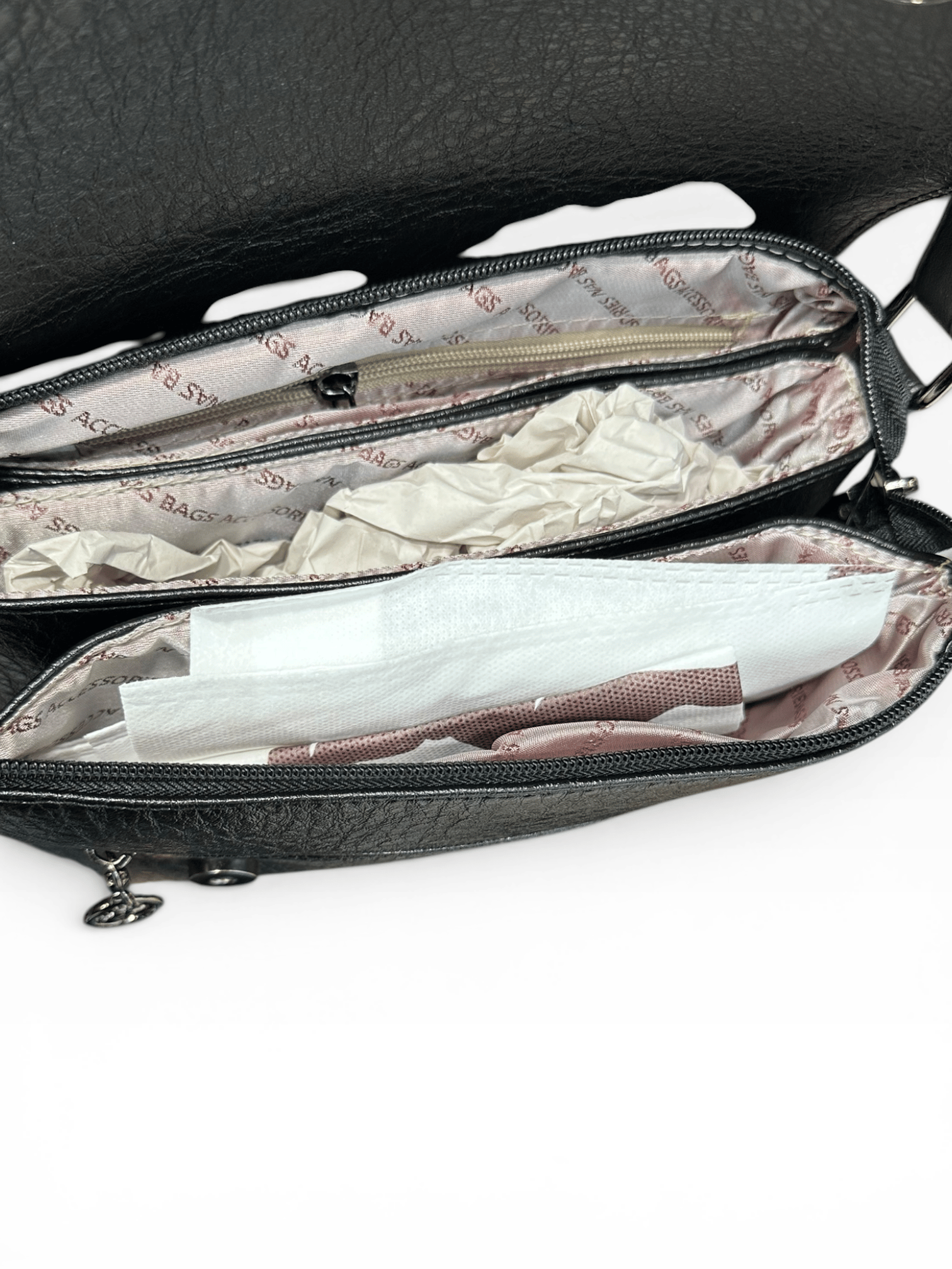 Nas Bag Kapaklı İçi Çok Cepli Çapraz Askılı Kadın Omuz Çantası Siyah