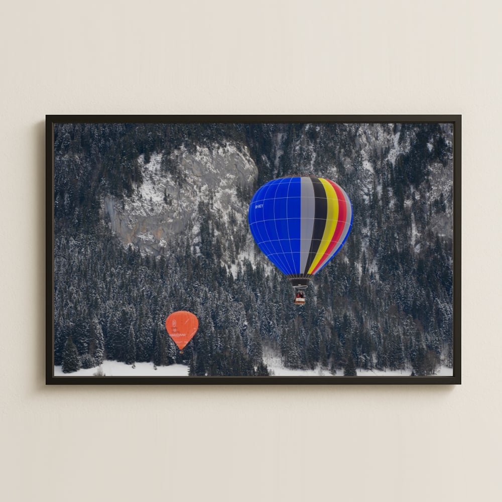 Karlı Orman ve Balonlar UV Baskılı Kış Manzara Tablosu