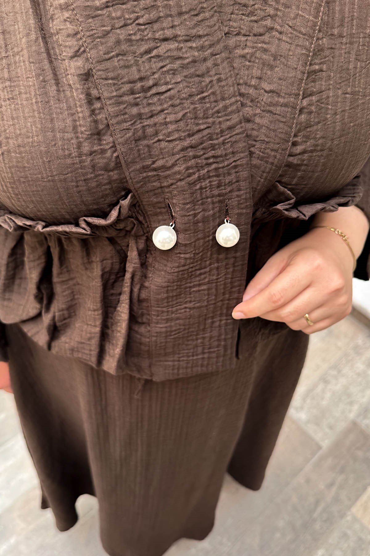 İnci Düğmeli Balon Etek Takım Kahve Rengi