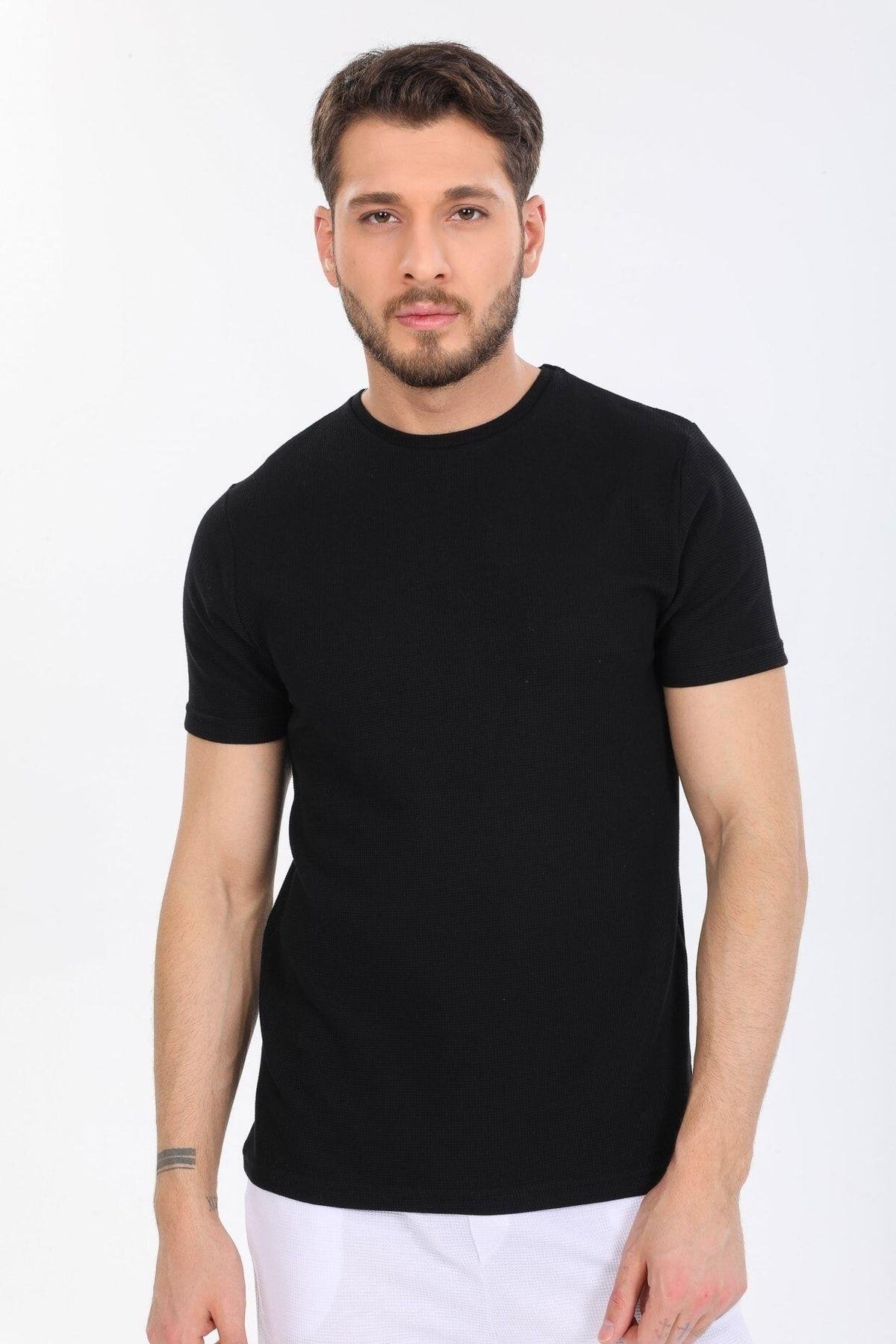 Basic Siyah Tişört