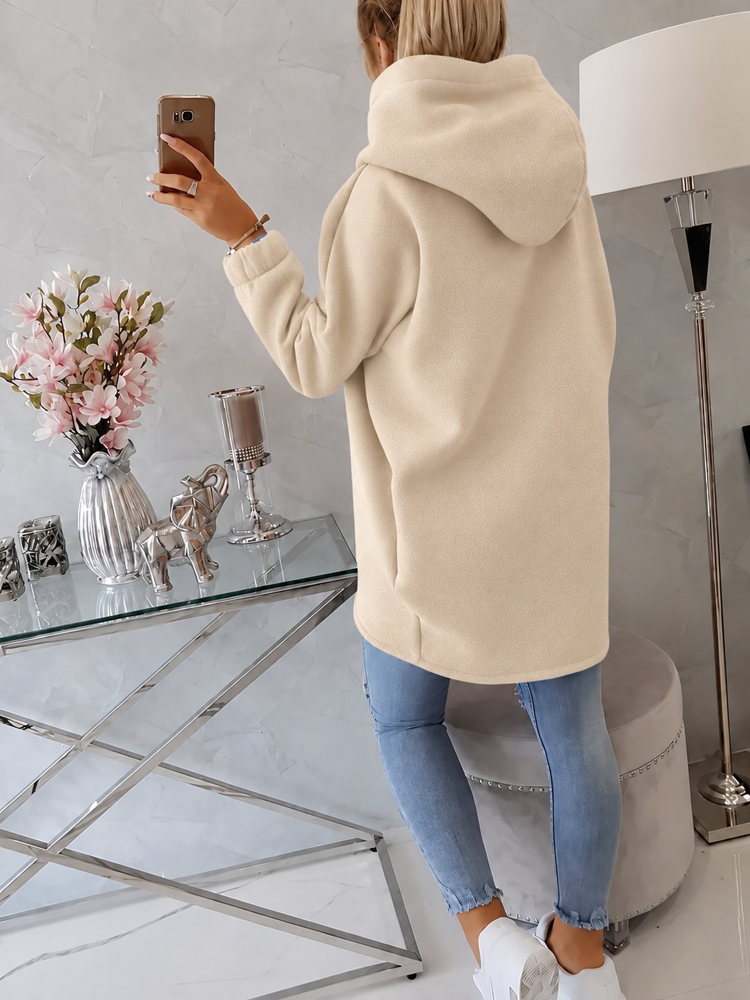 Bej Kadın Asimetrik Fermuarlı Oversize Kapüşonlu Sweatshirt – Kalın Kumaş – Rahat Günlük Tarz