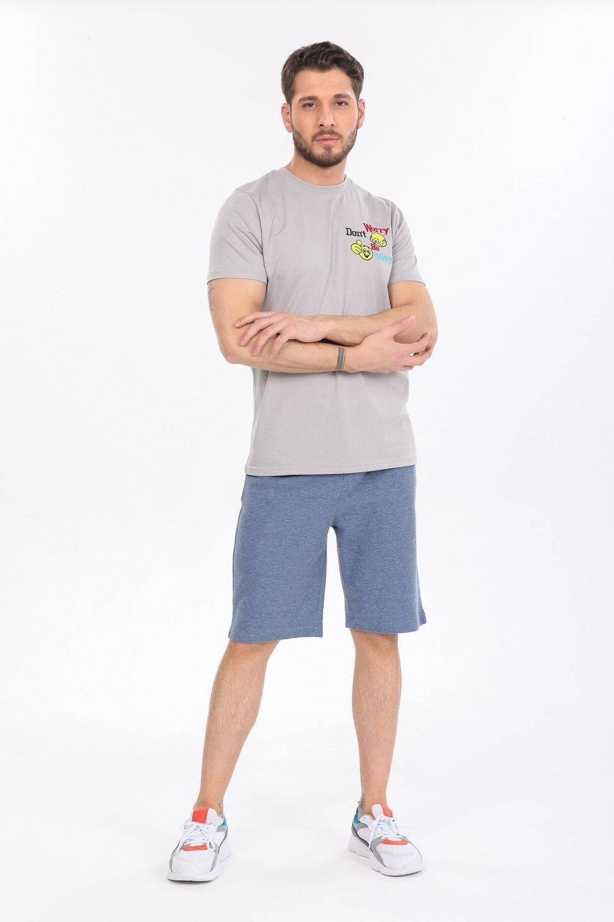 Gögüs Baskılı Gri T-shirt