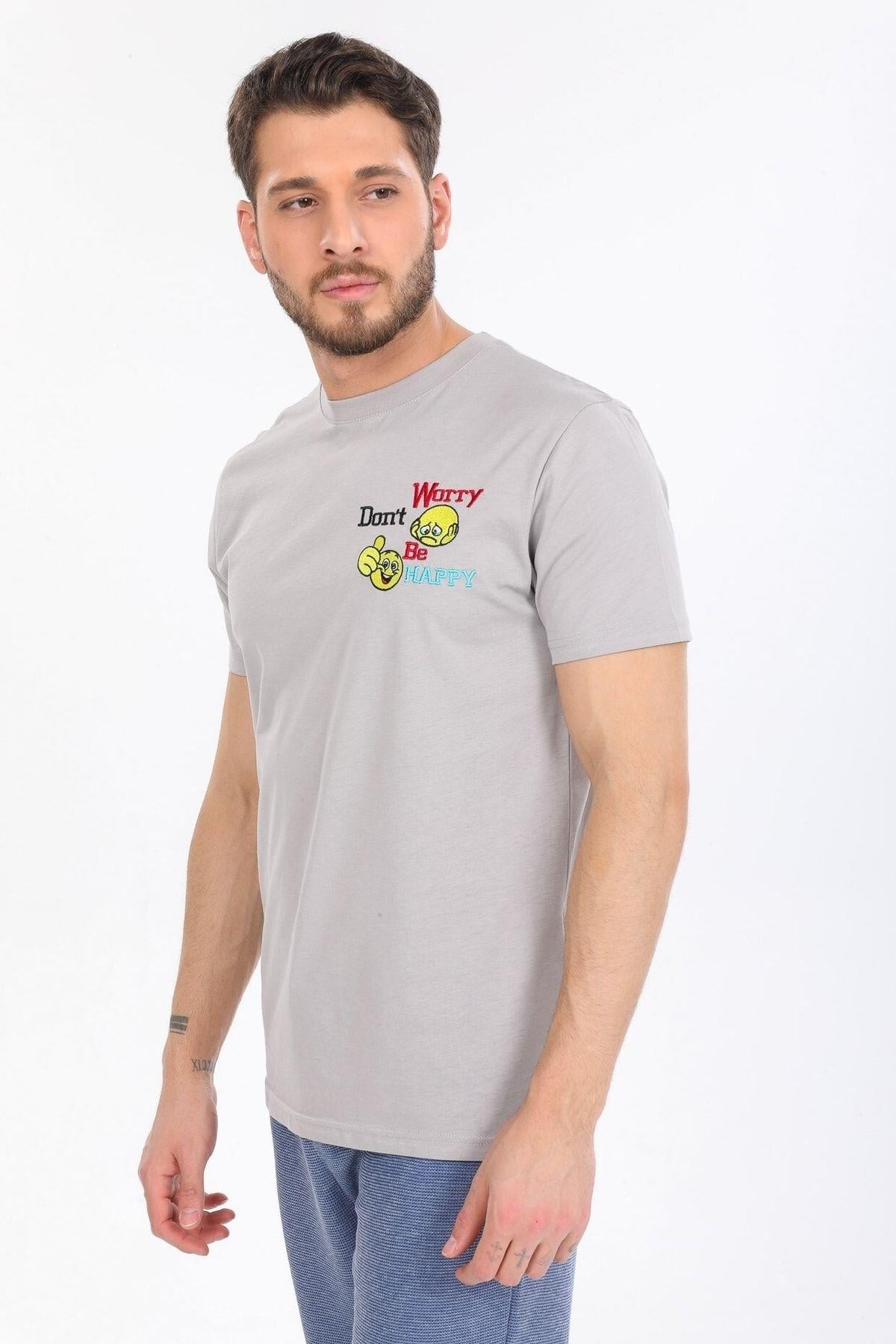 Gögüs Baskılı Gri T-shirt