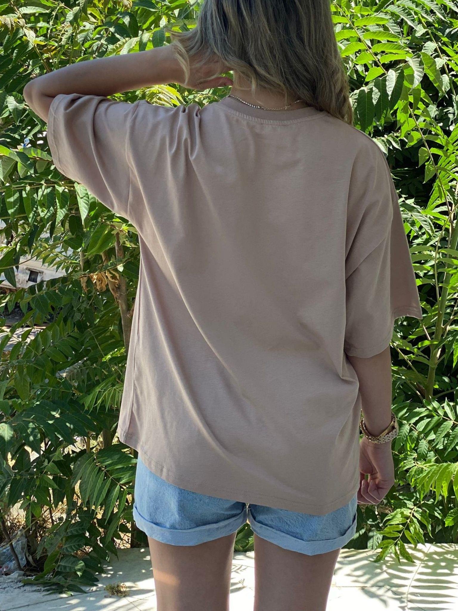 Kadın Bej Baskılı Oversize Tişört – You Desenli , Pamuklu Rahat Kalıp