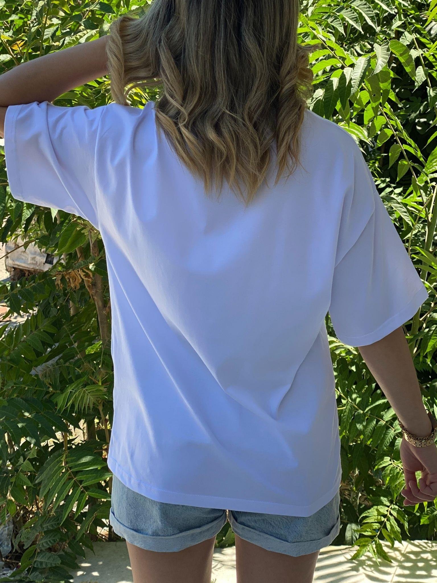 Kadın Beyaz Baskılı Oversize Tişört – You Desenli , Pamuklu Rahat Kalıp