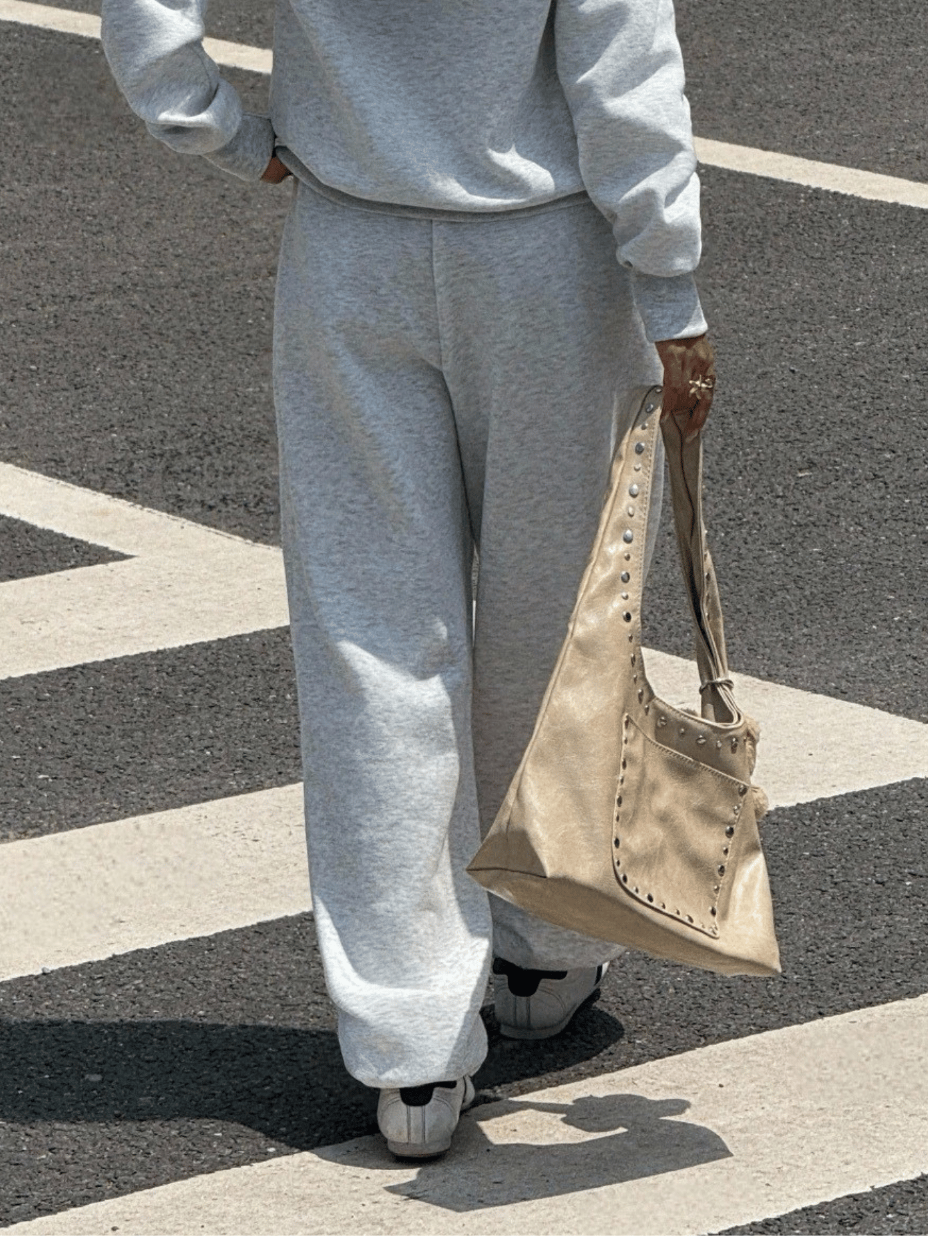 Kadın Gri Eşofman Altı Bol Paça Oversize Jogger Pantolon Yüksek Bel Rahat Kalıp Günlük Spor Alt