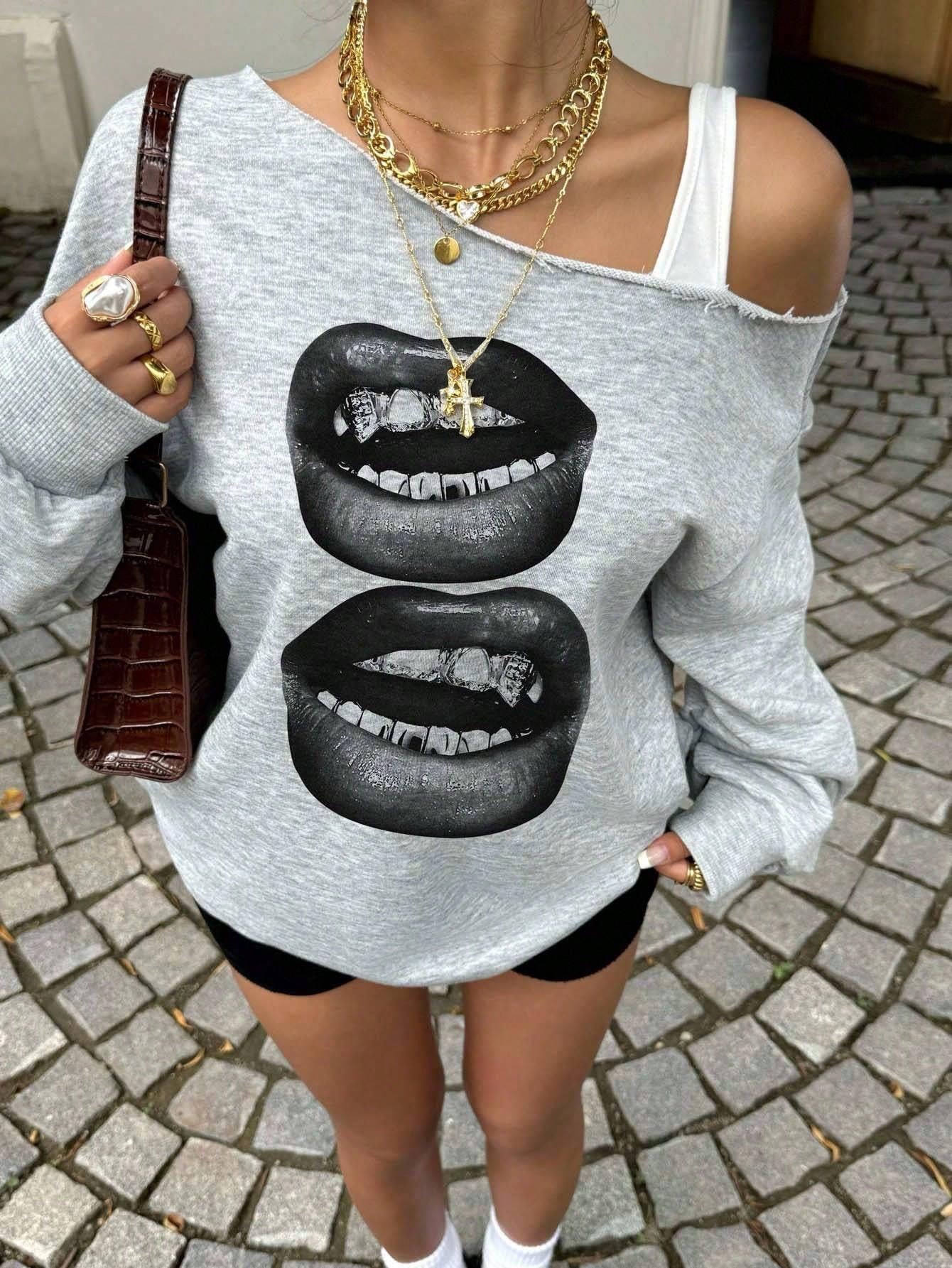 Kadın Gri Oversize Sweatshirt – Baskılı Dudak Desenli, Sokak Stili, Rahat Kesim