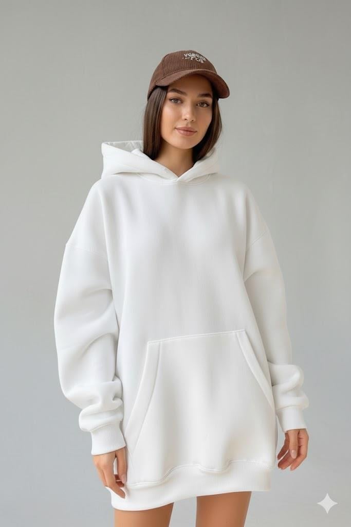 Kadın Oversize Beyaz Sweatshirt  3 İplik Şardonlu Kapüşonlu Cepli – Rahat Kalıp