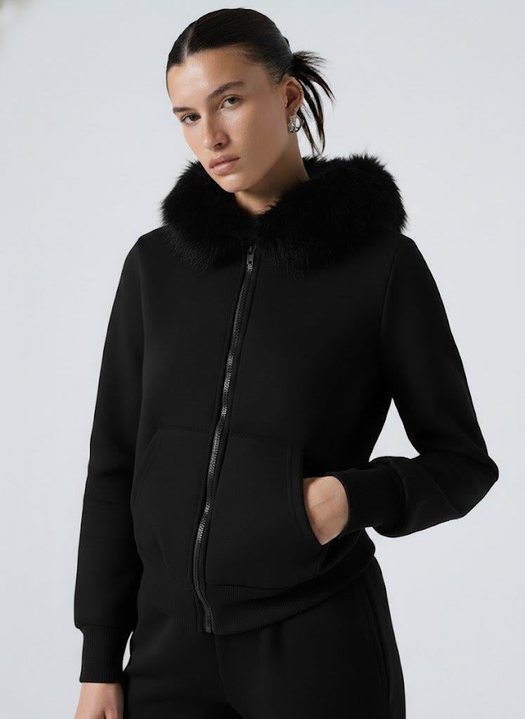Kadın Siyah Fermuarlı  Kapüşonlu Sweatshirt – Kürkü Siyah Kapüşonlu, Cepli, Rahat Kalıp