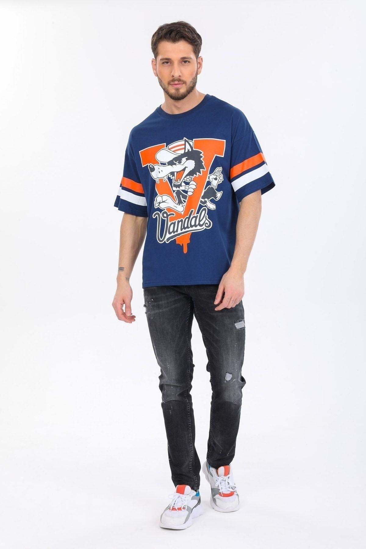 Kurt Desenli Mavi T-shirt