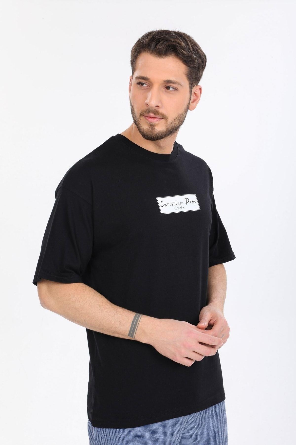 Logo Detaylı Siyah T-shirt