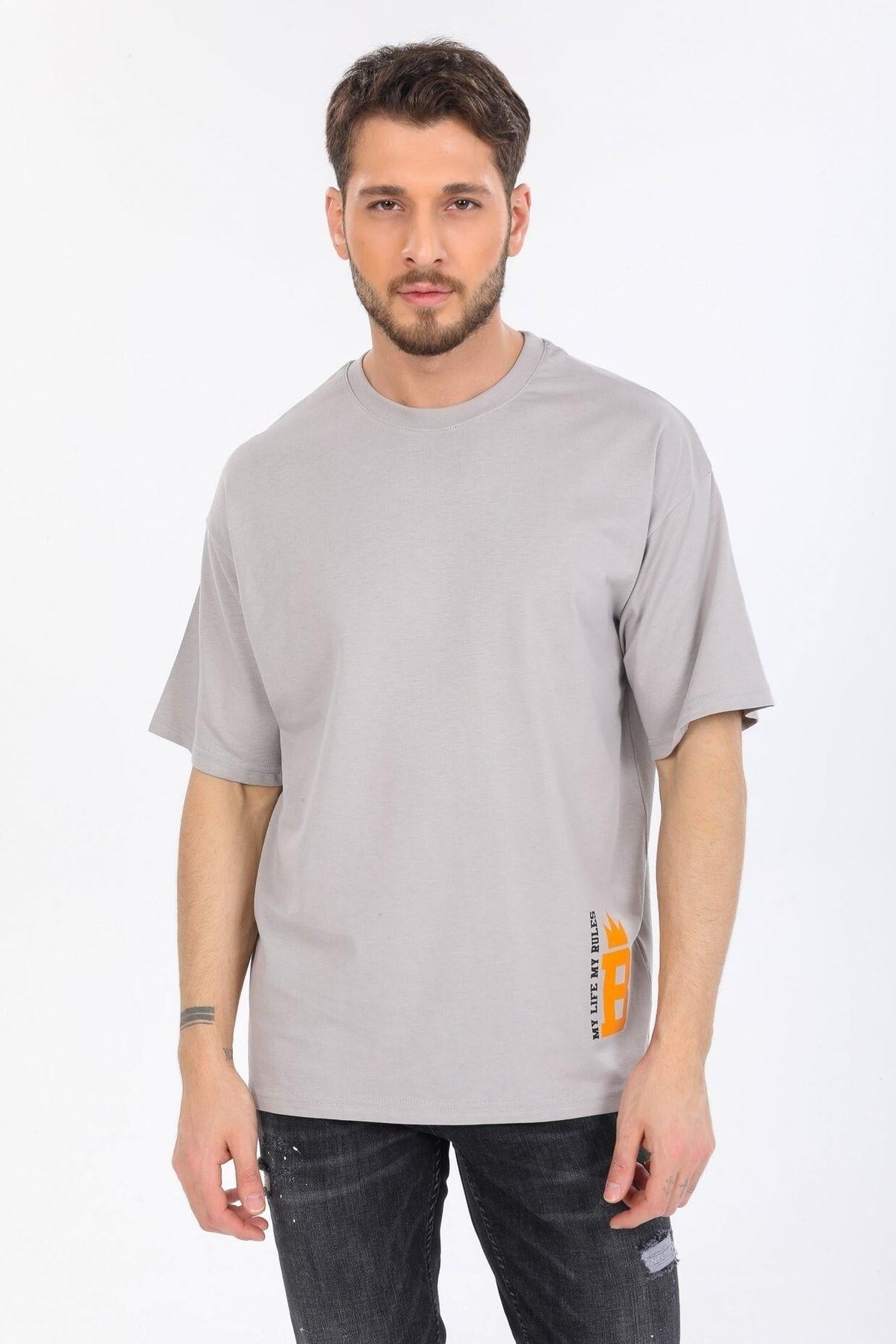 Minimal Tasarım Detaylı Gri T-shirt