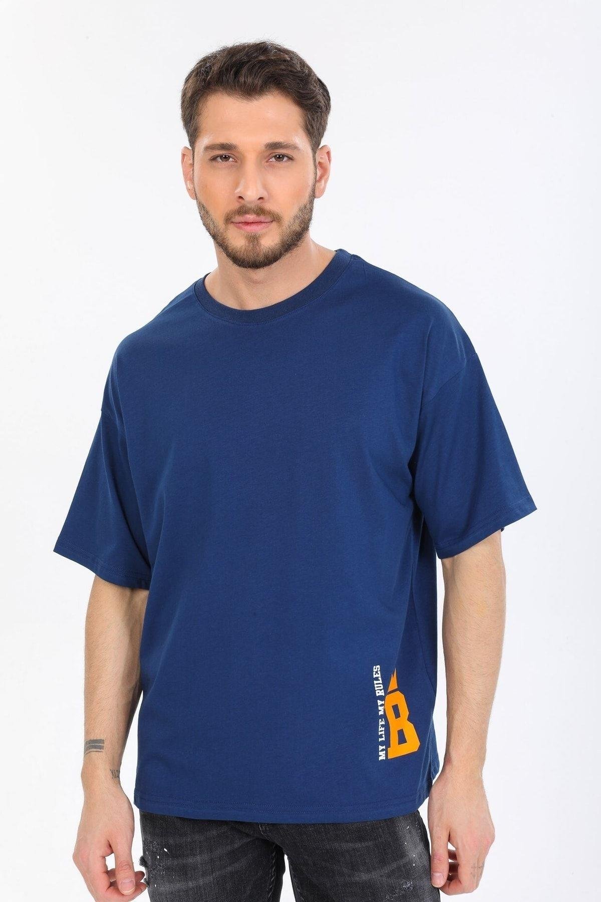 Minimal Tasarım Detaylı Mavi T-shirt