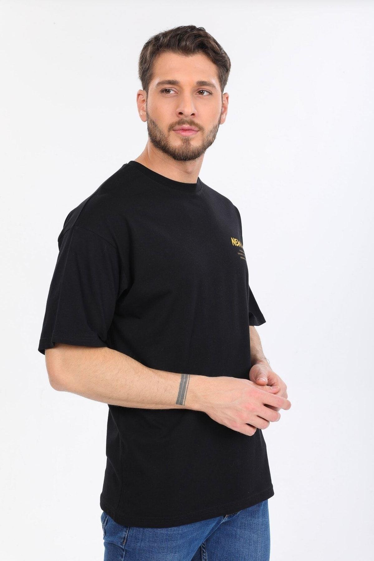 New Age Yazılı Siyah T-shirt