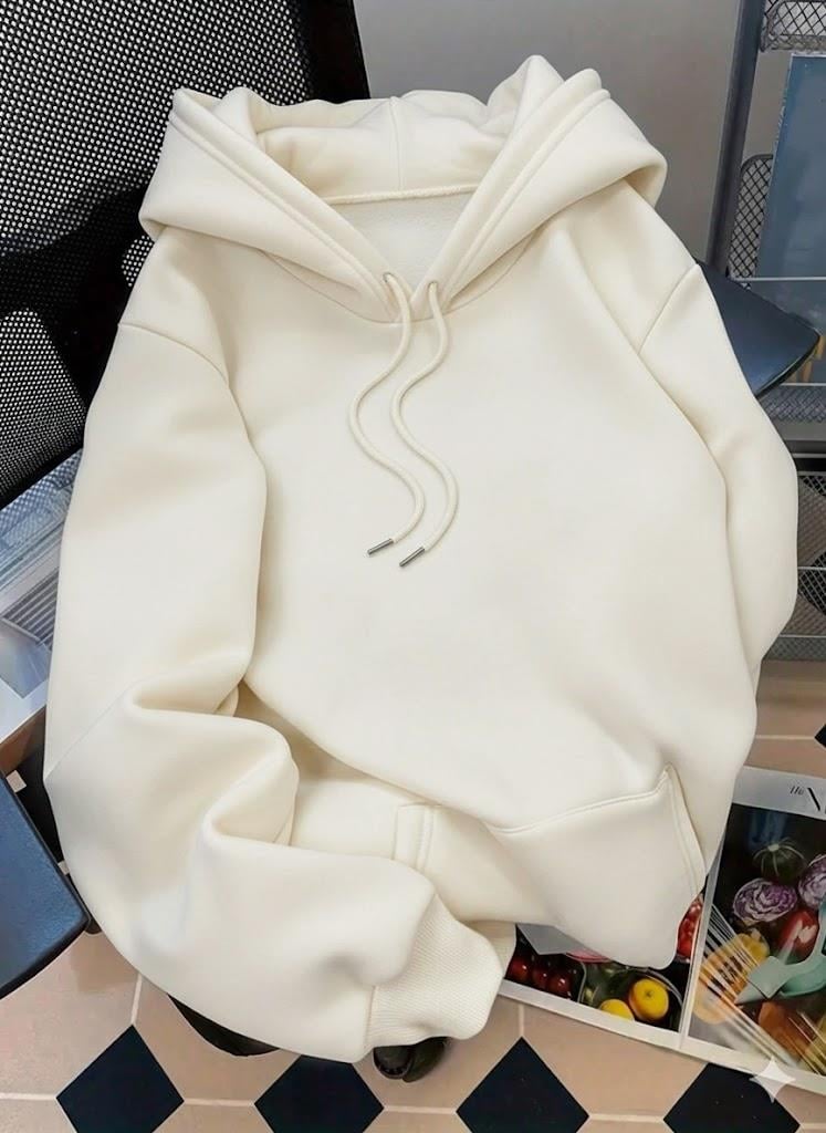 Sevimli Gülen Kedi ve Pati Baskılı Kırık Beyaz Kapüşonlu Sweatshirt