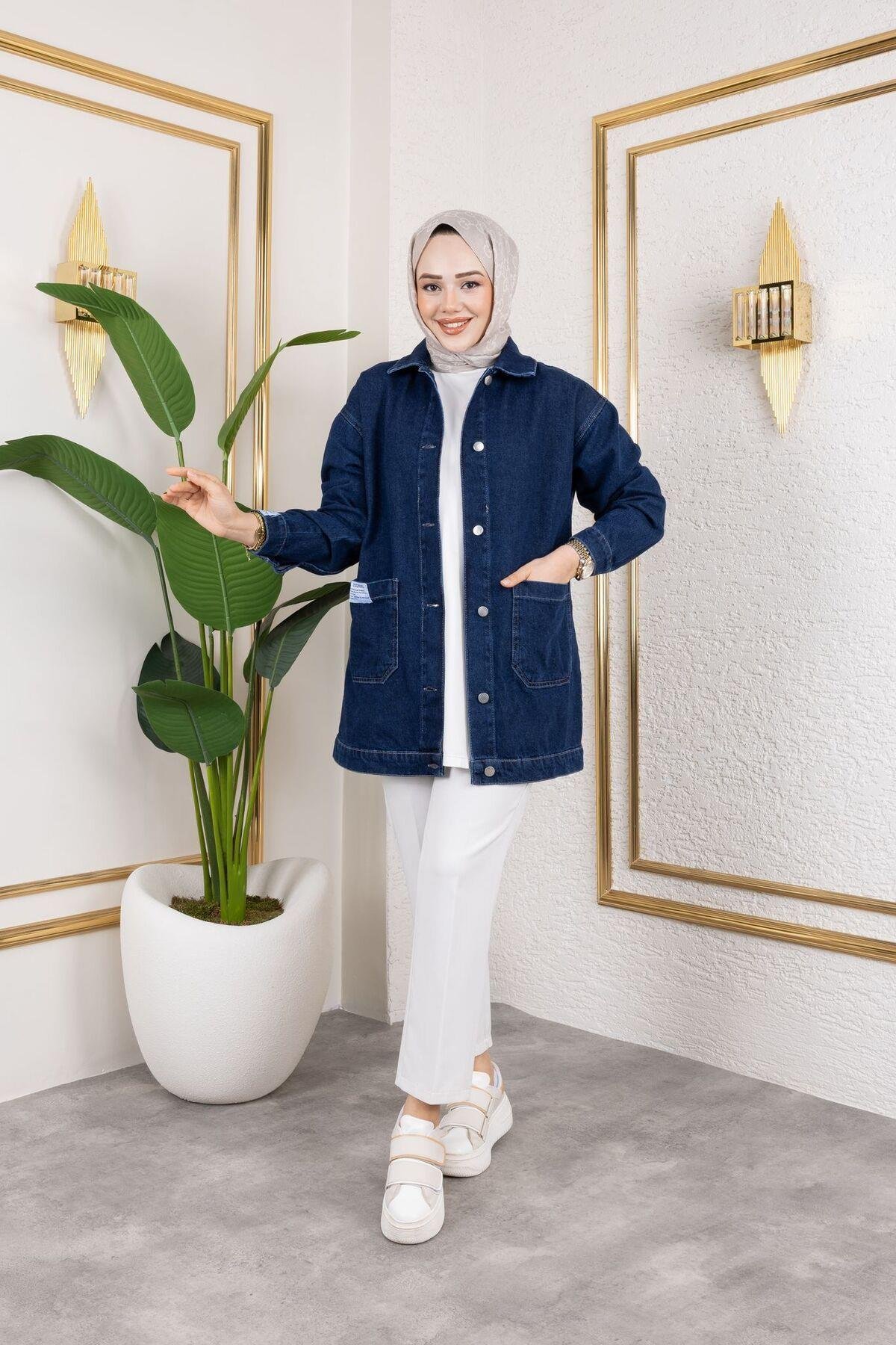 KADIN CEPLİ DÜĞMELİ KOT CEKET