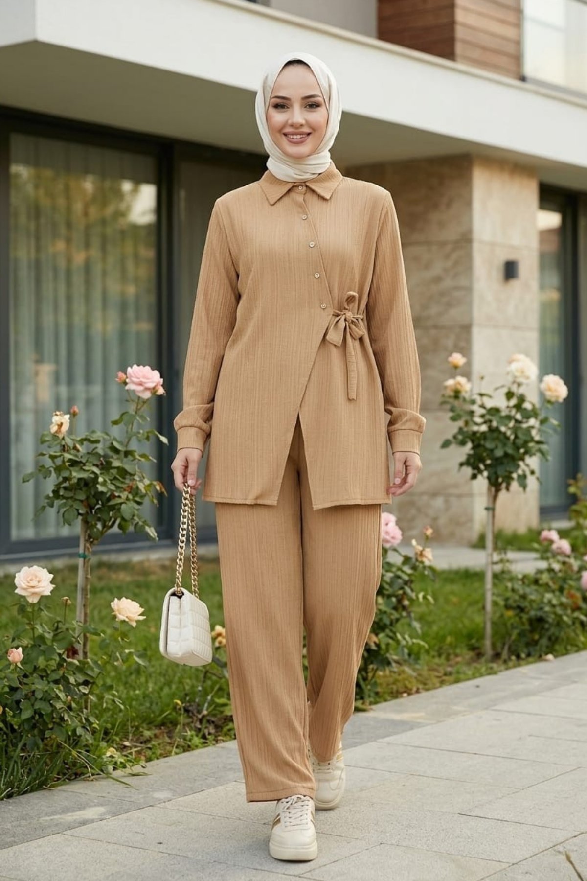 Kadın Düğmeli Kuşaklı  Çilek Kumaş Tunik Pantolon Bej İkili Takım