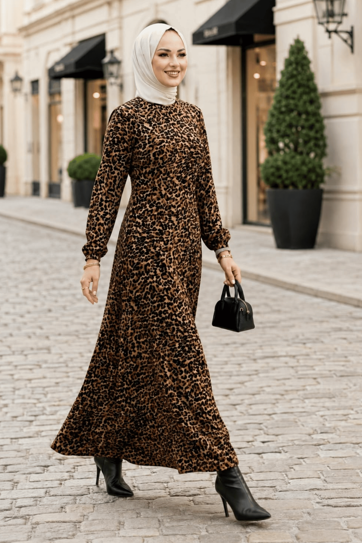 Kadın Fermuarlı Leopar Desenli Viskon Tesettür Elbise