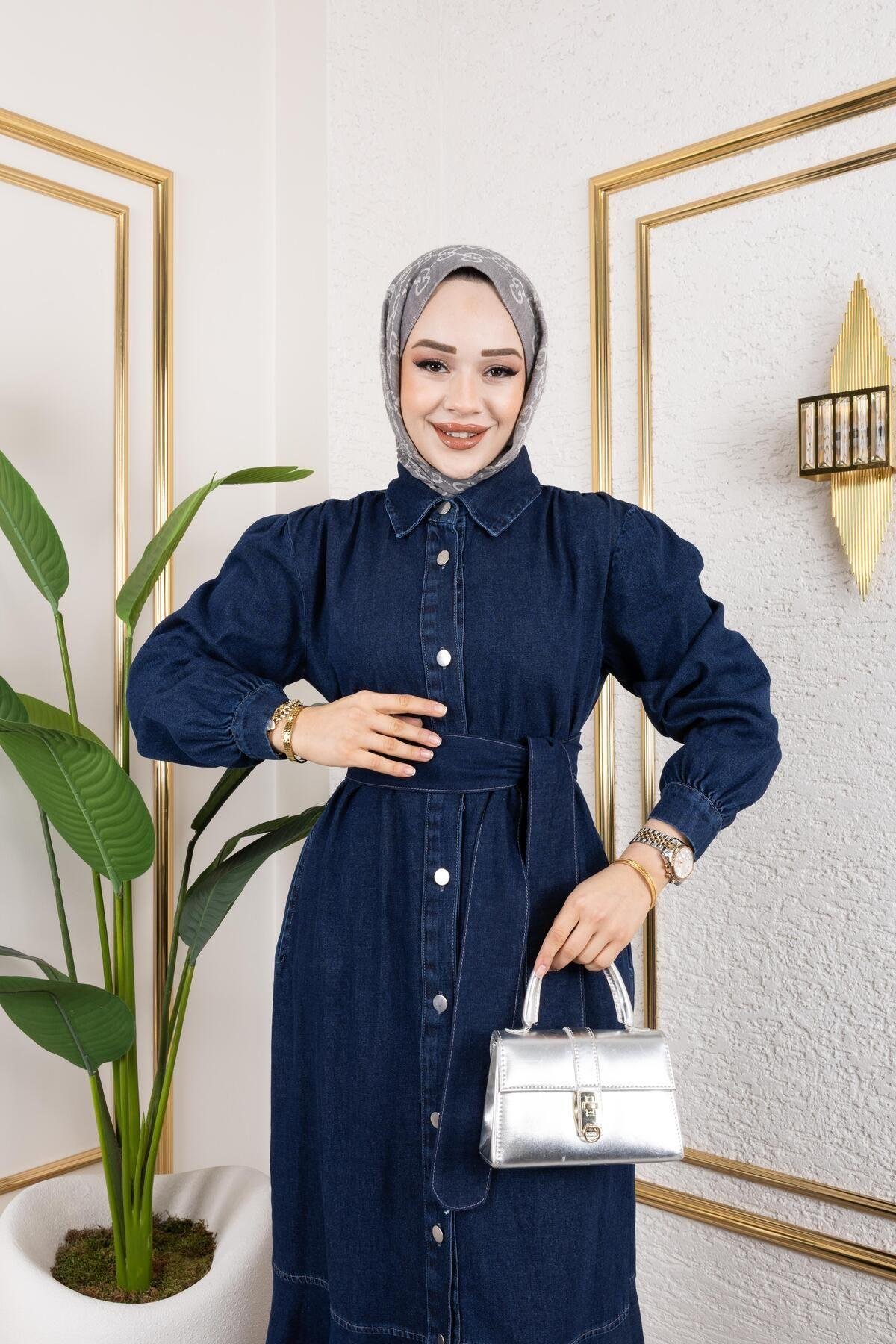 KADIN KUŞAKLI DÜĞMELİ KOT ELBİSE