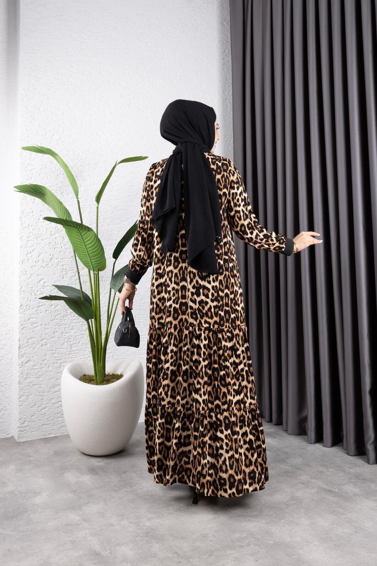 KADIN LEOPAR DESENLİ TESETTÜR ELBİSE