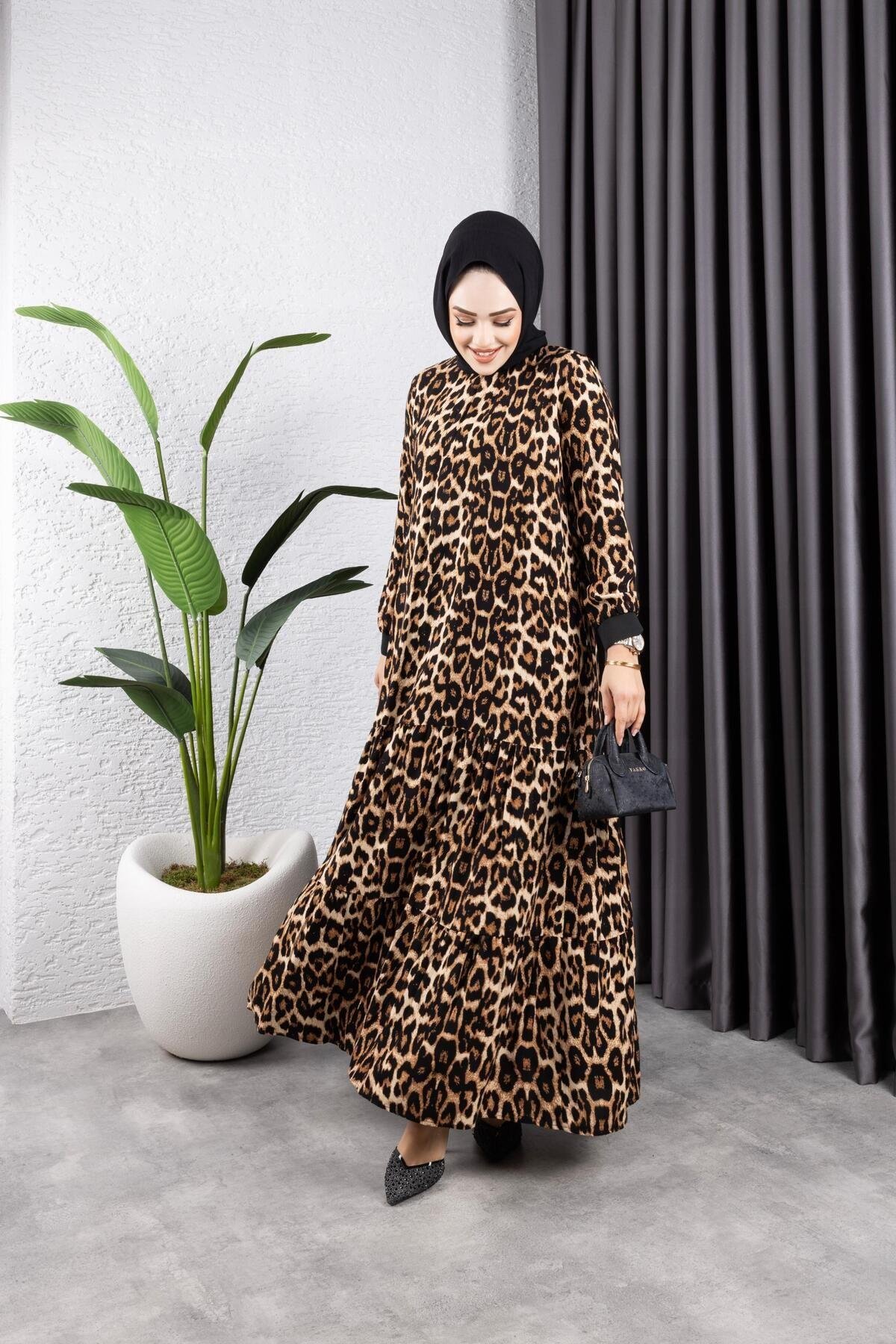 KADIN LEOPAR DESENLİ TESETTÜR ELBİSE