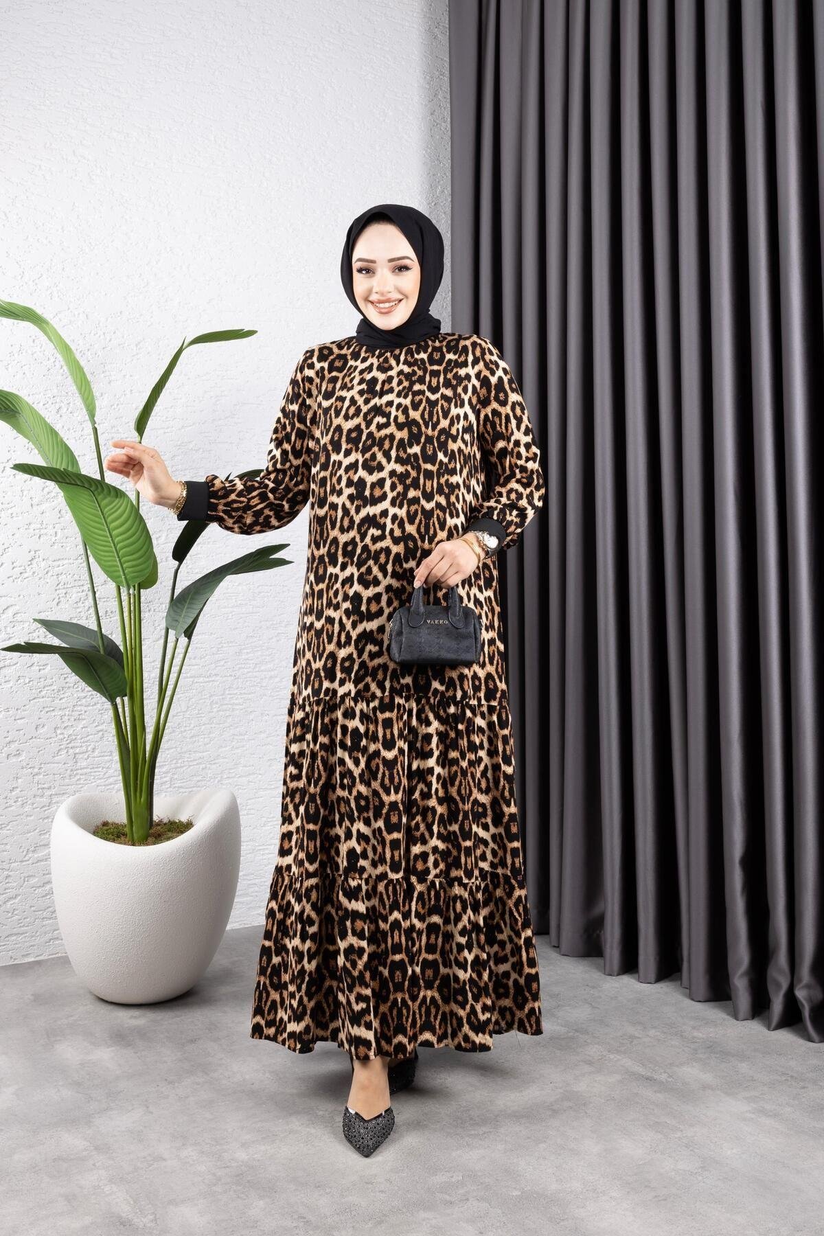 KADIN LEOPAR DESENLİ TESETTÜR ELBİSE