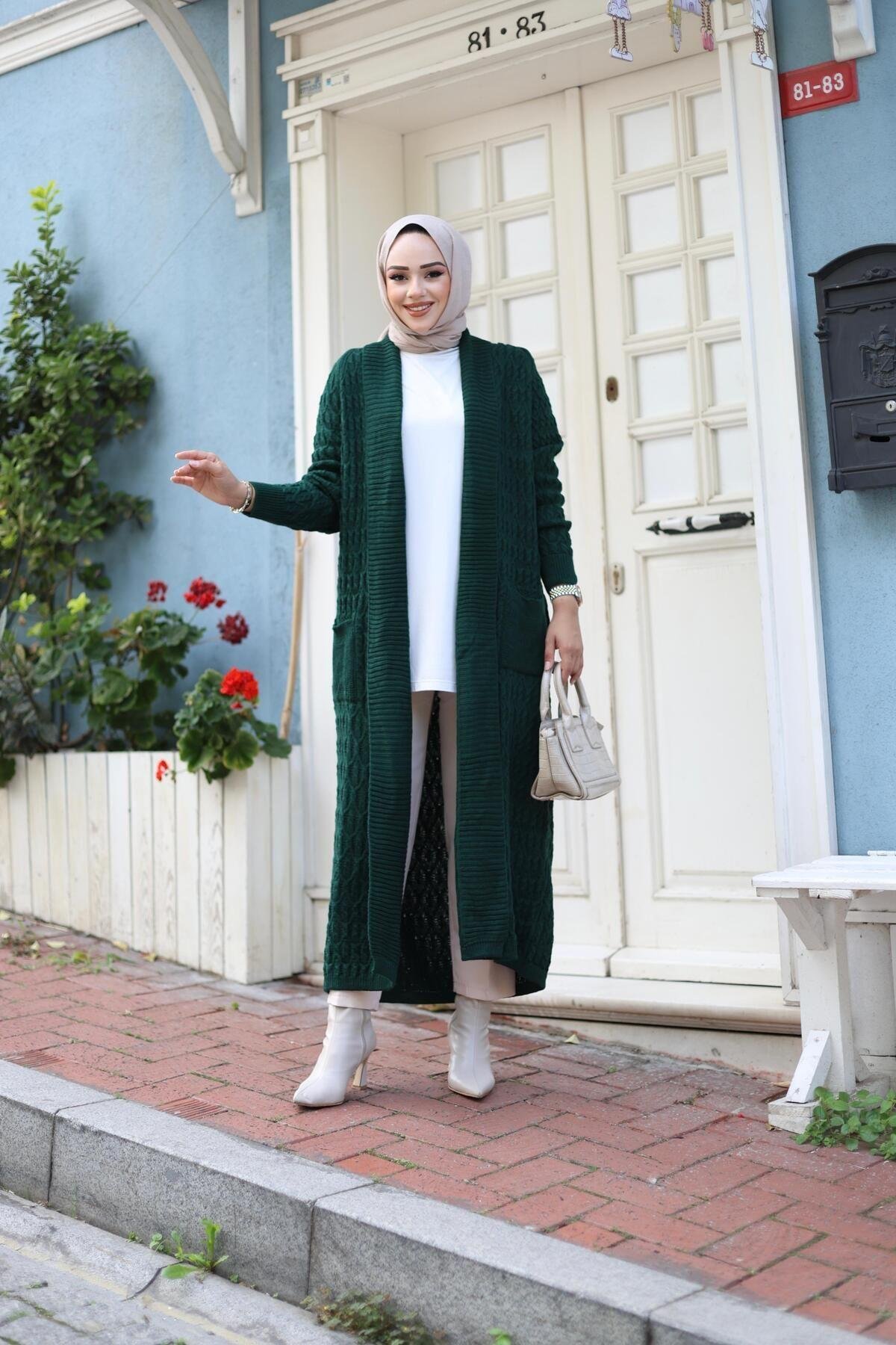 KADIN ÖRGÜLÜ TRİKO HIRKA