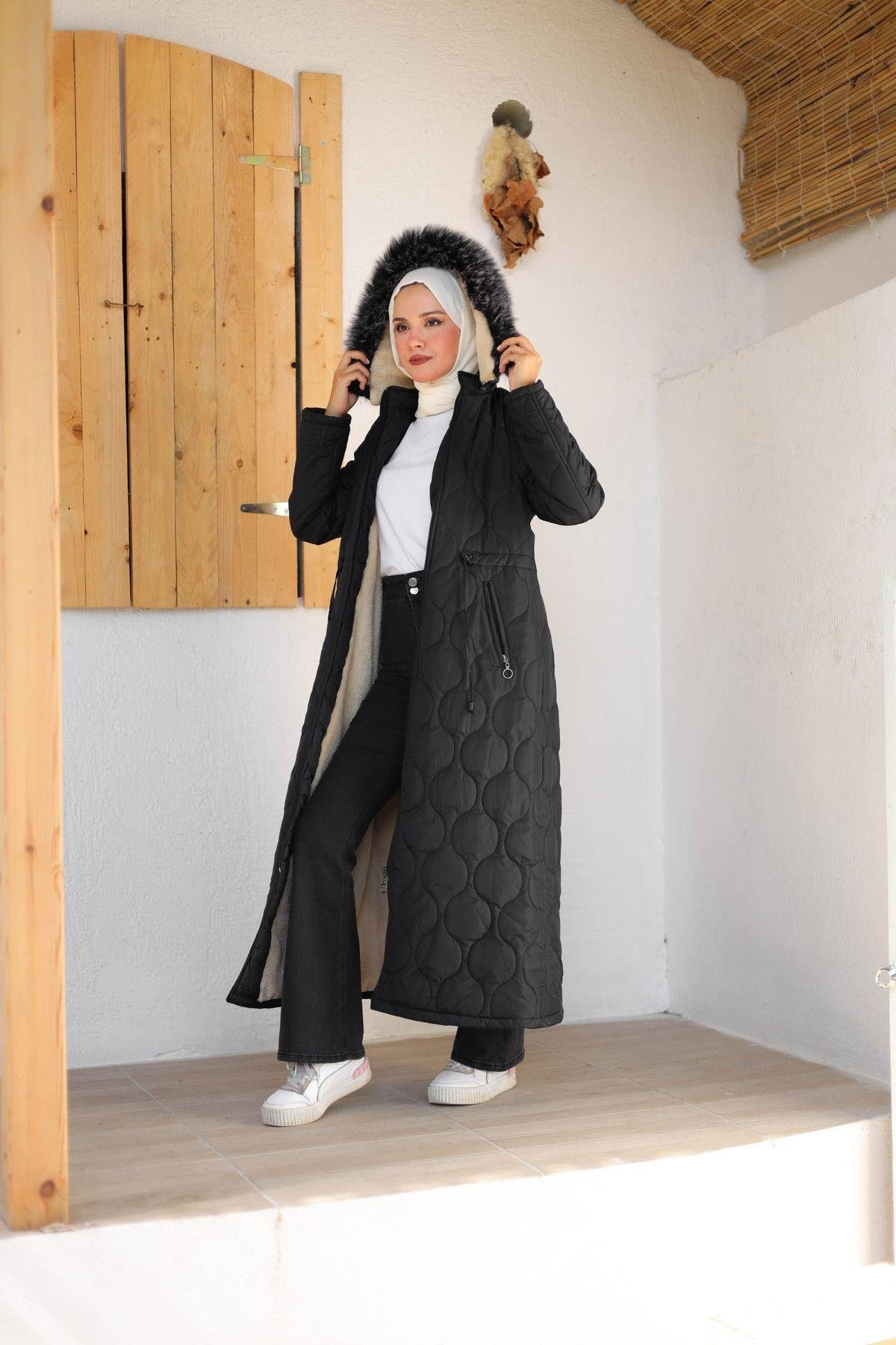 KADIN TAM KÜRKLÜ KAPÜŞONLU KAPİTONE MONT