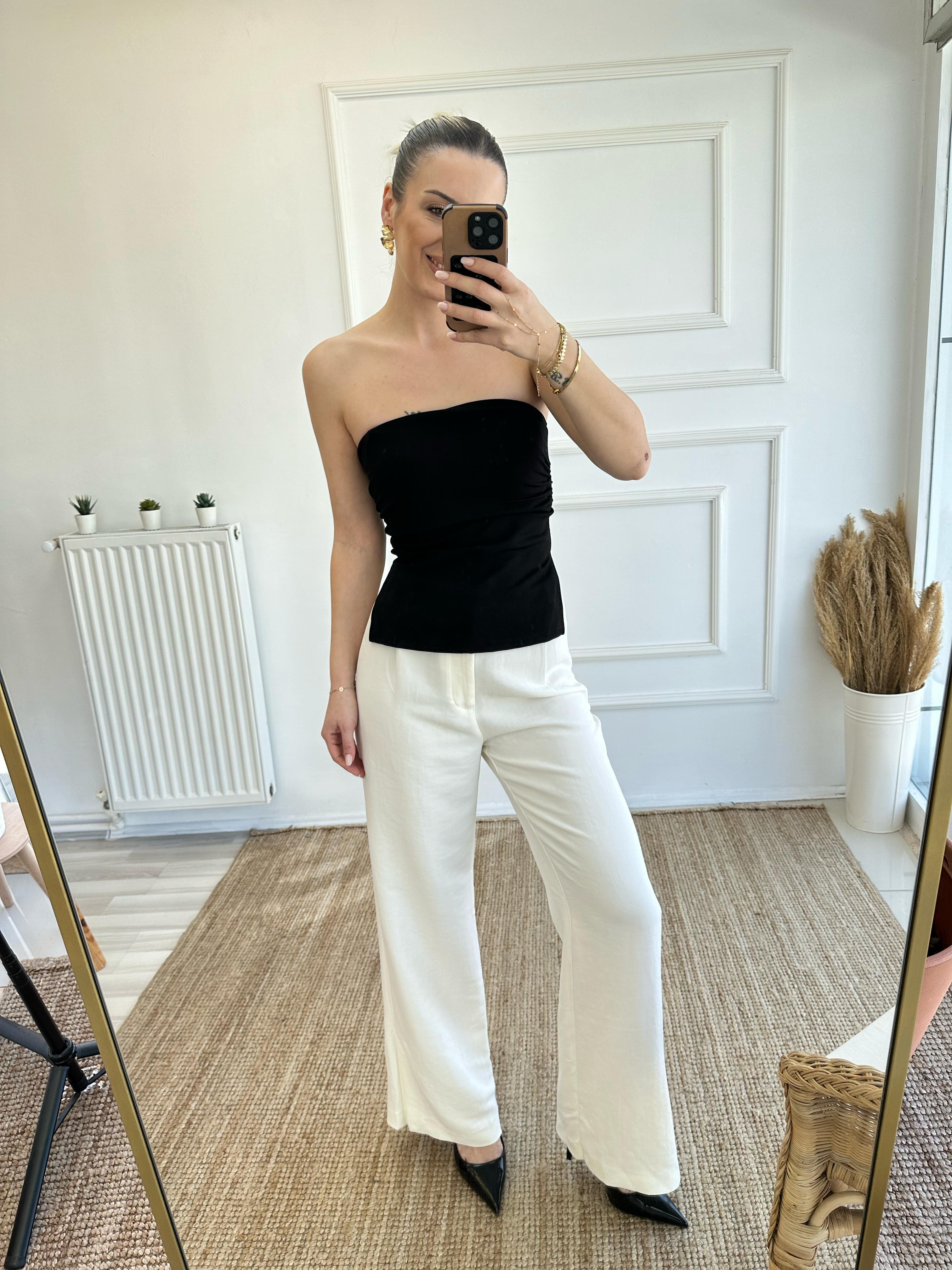 Straplez Top Yırtmaç Detaylı