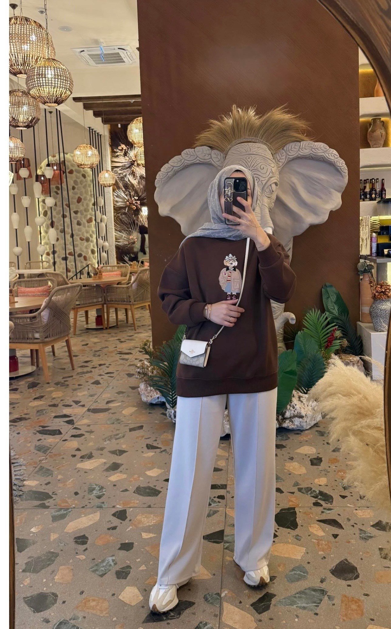 Bym taşlı sweatshirt-Kahve