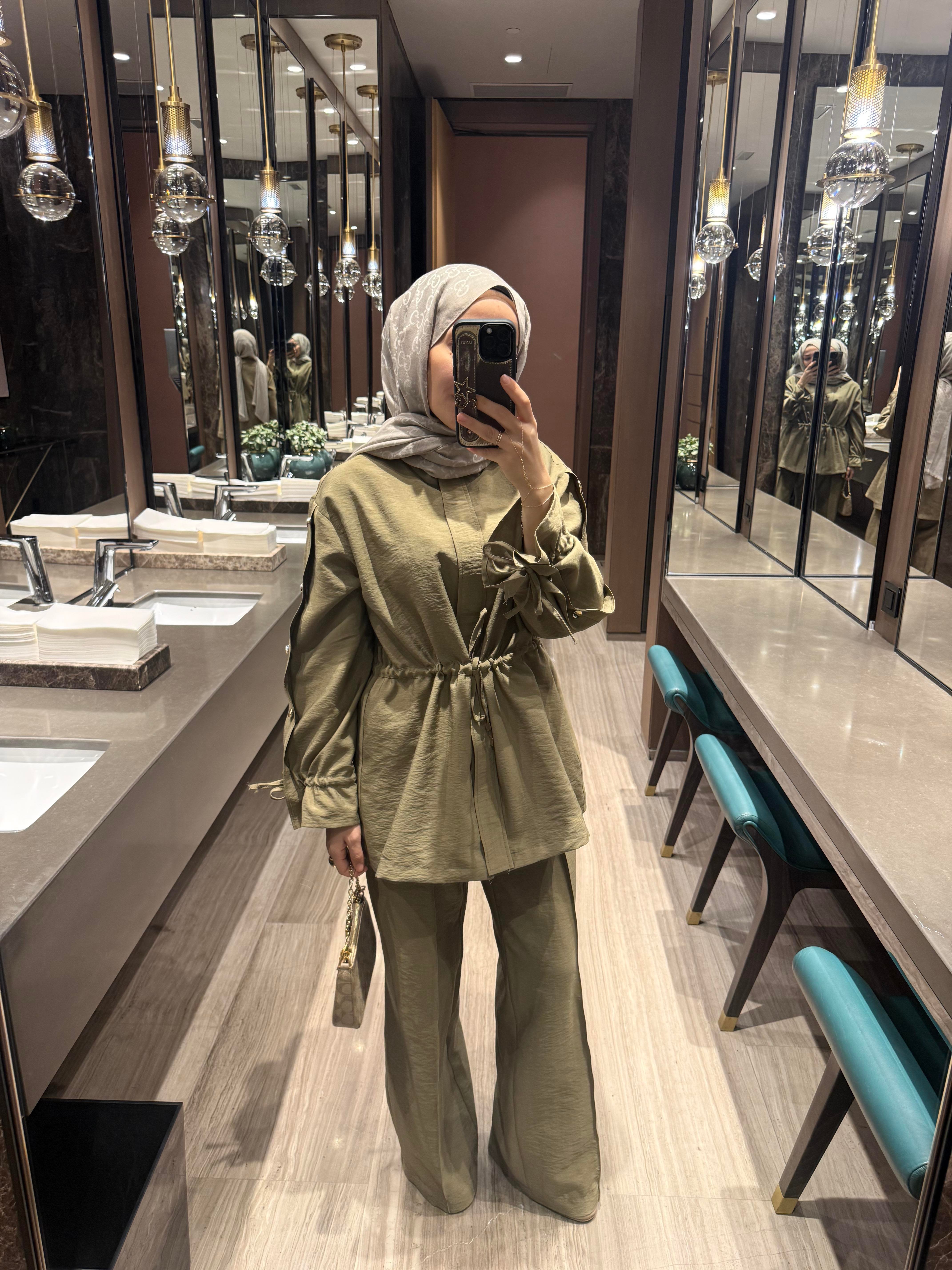 Eva Büzgülü Takım | Çağla Yeşili