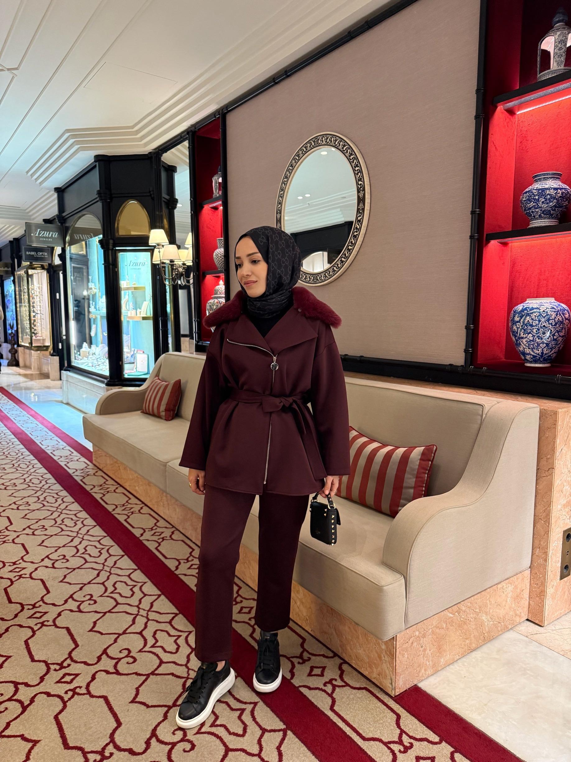 Lali Kürk Yakalı Scuba Takım | Bordo