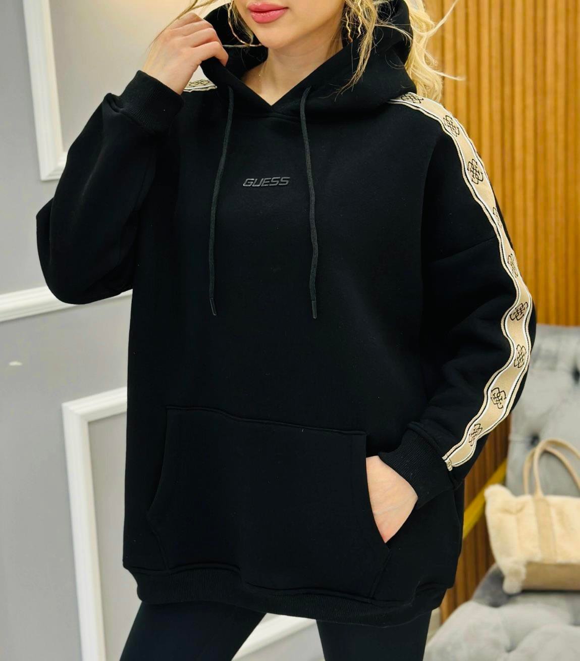 Şeritli Marka Sweatshirt | Siyah