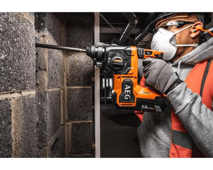 AEG BBH 18BL2-502C 18V 2x5.0Ah Çift Akülü Kömürsüz Kırıcı Delici Hilti