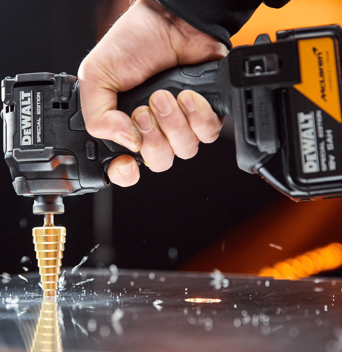 DEWALT 18V 5.0 Ah McLaren Limited Edition Kömürsüz Akülü İkili Kombo Set
