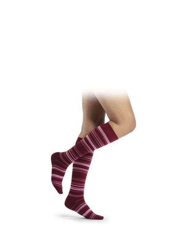 Microfiber Shades Mini Stripes Wine Desenli Kadın Dizaltı Varis Çorabı | Renkli By Sigvaris