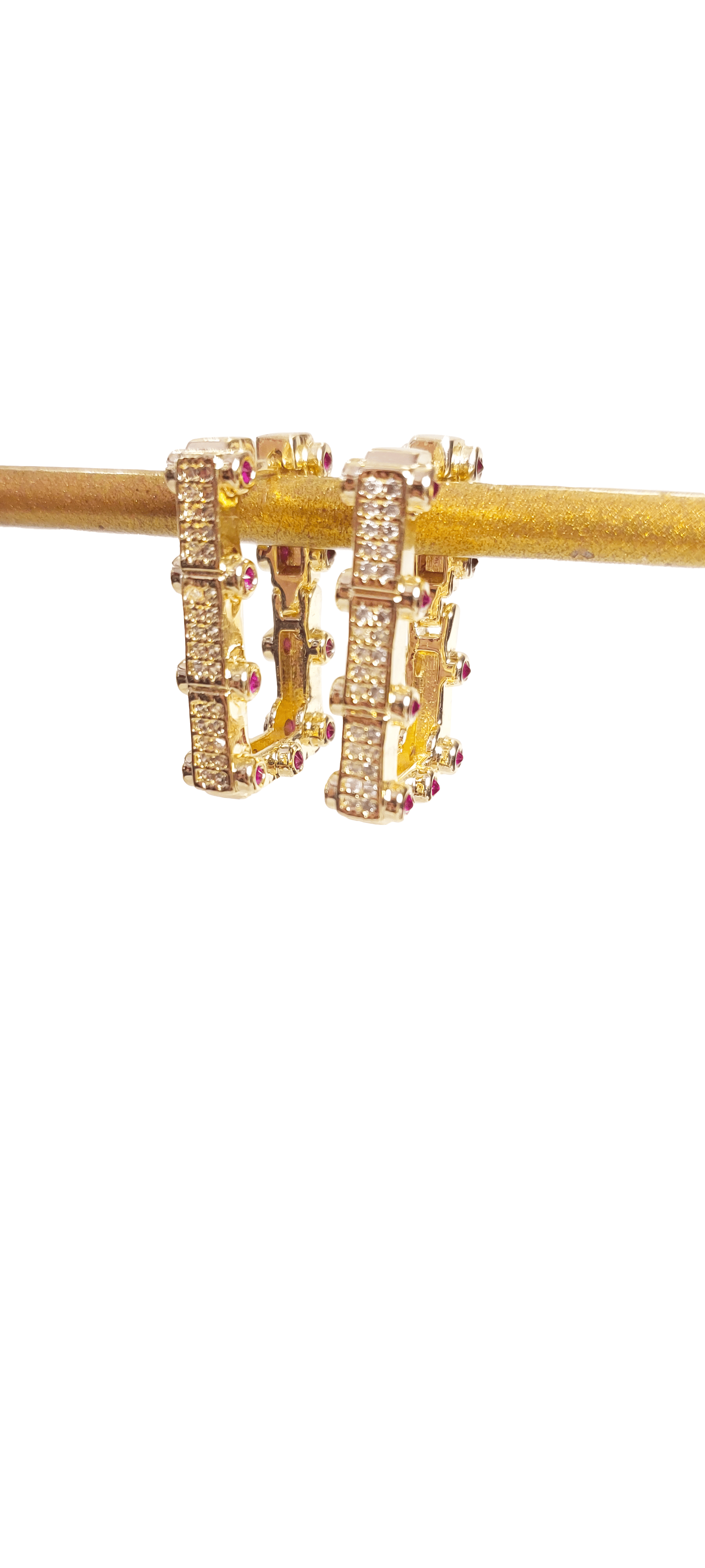 Gold Taşlı Küpe