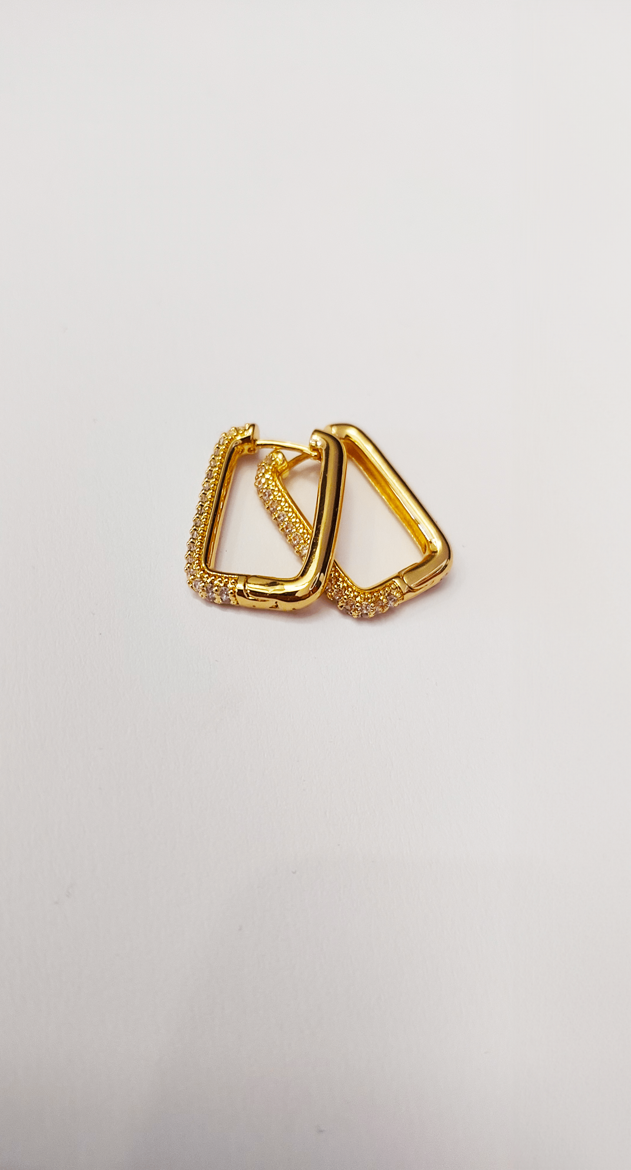 Gold Taşlı Küpe