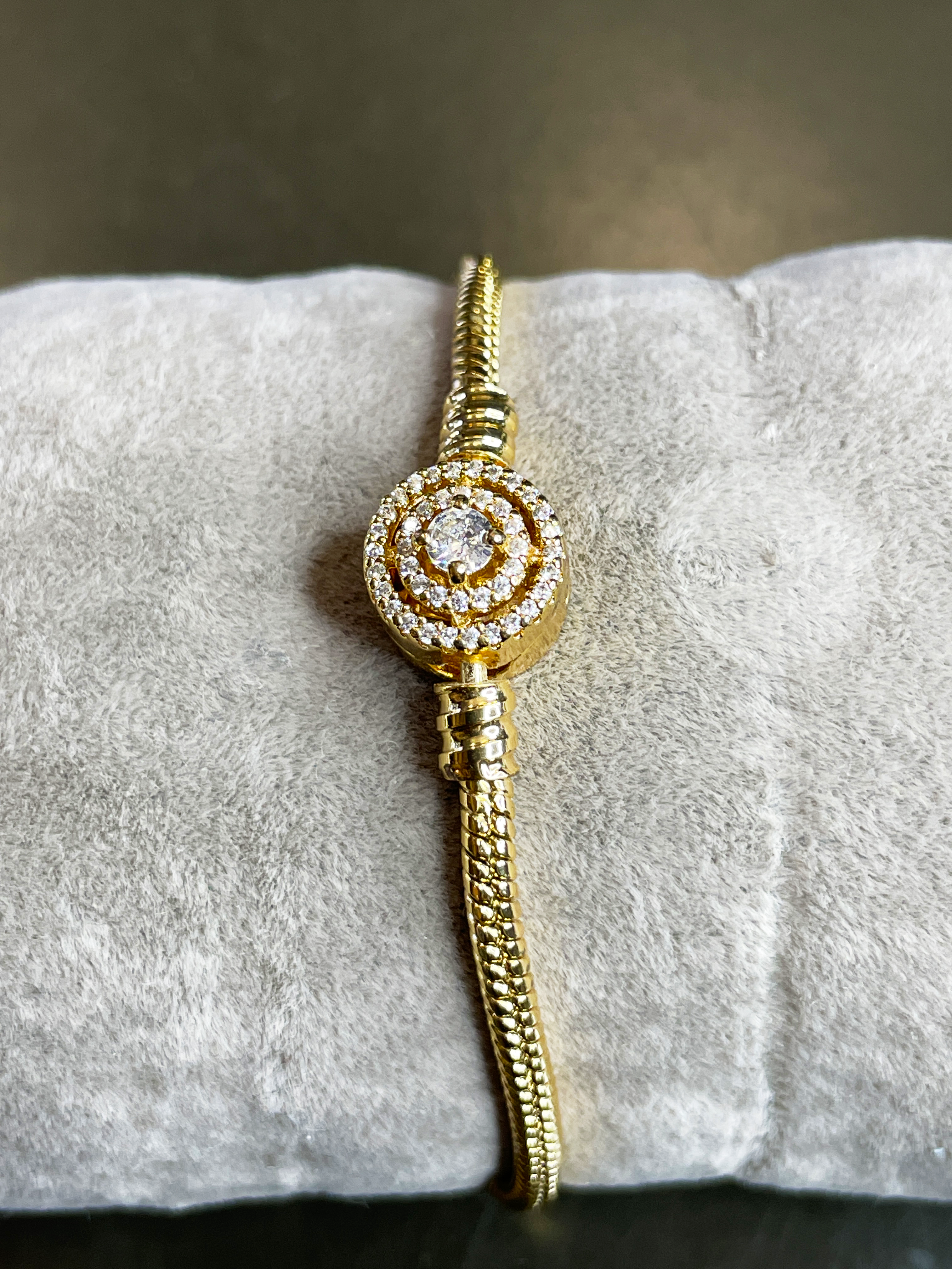 Gold Zirkon Taş Bileklik