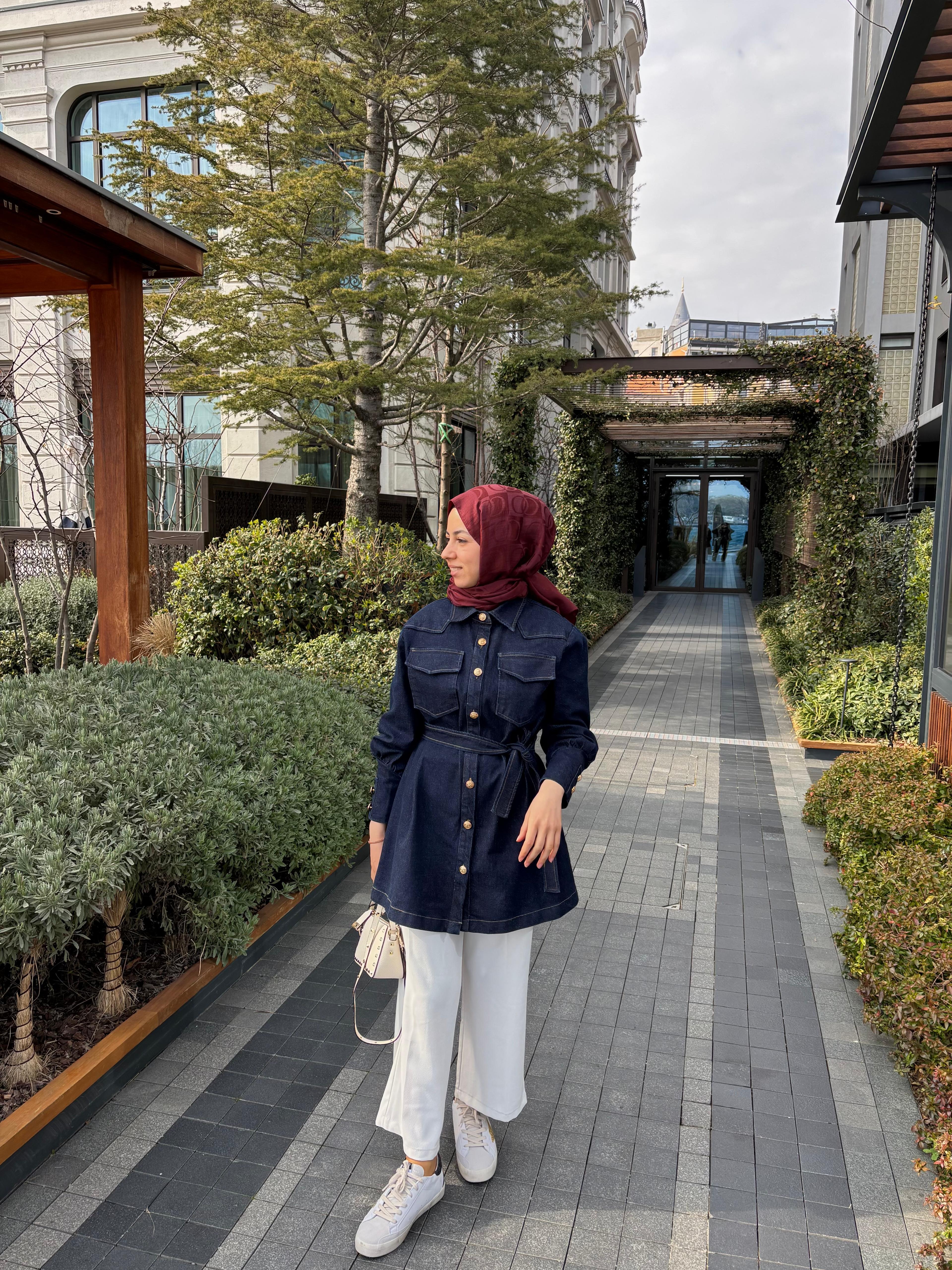 Gold Düğmeli Denim Ceket 