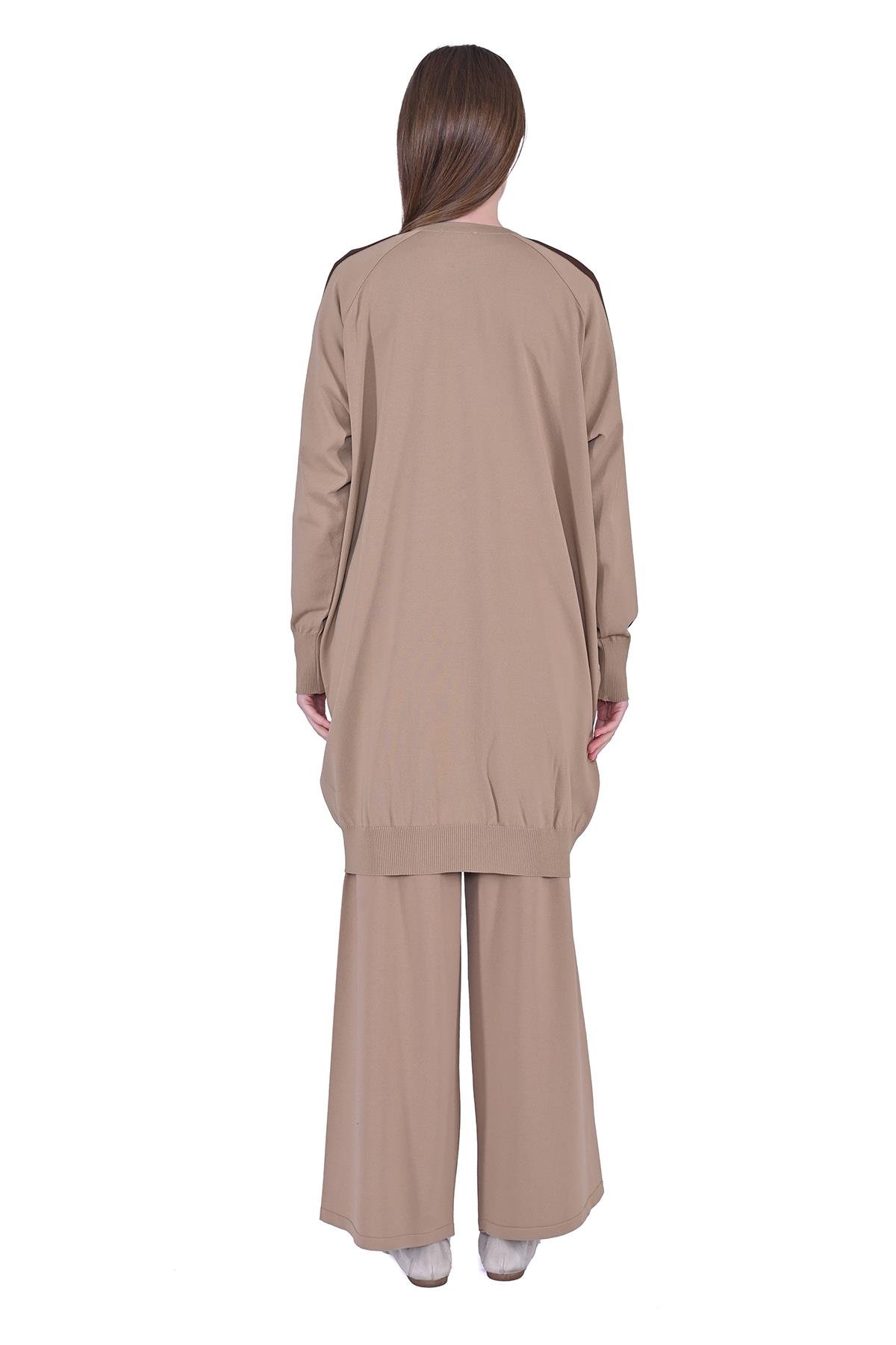 Damalı Triko Hırka CAMEL
