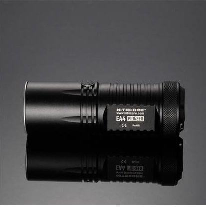 NITECORE EA4 860 LUMEN EL FENERI(4XAA)