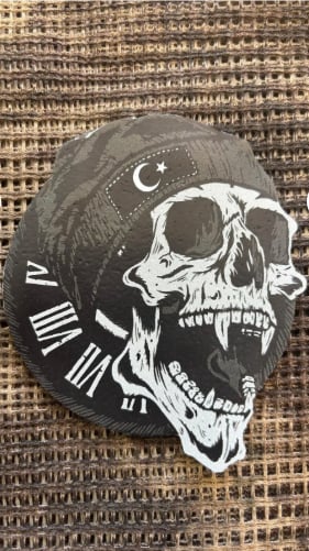 Timeless Patch (9 x 8,5cm)