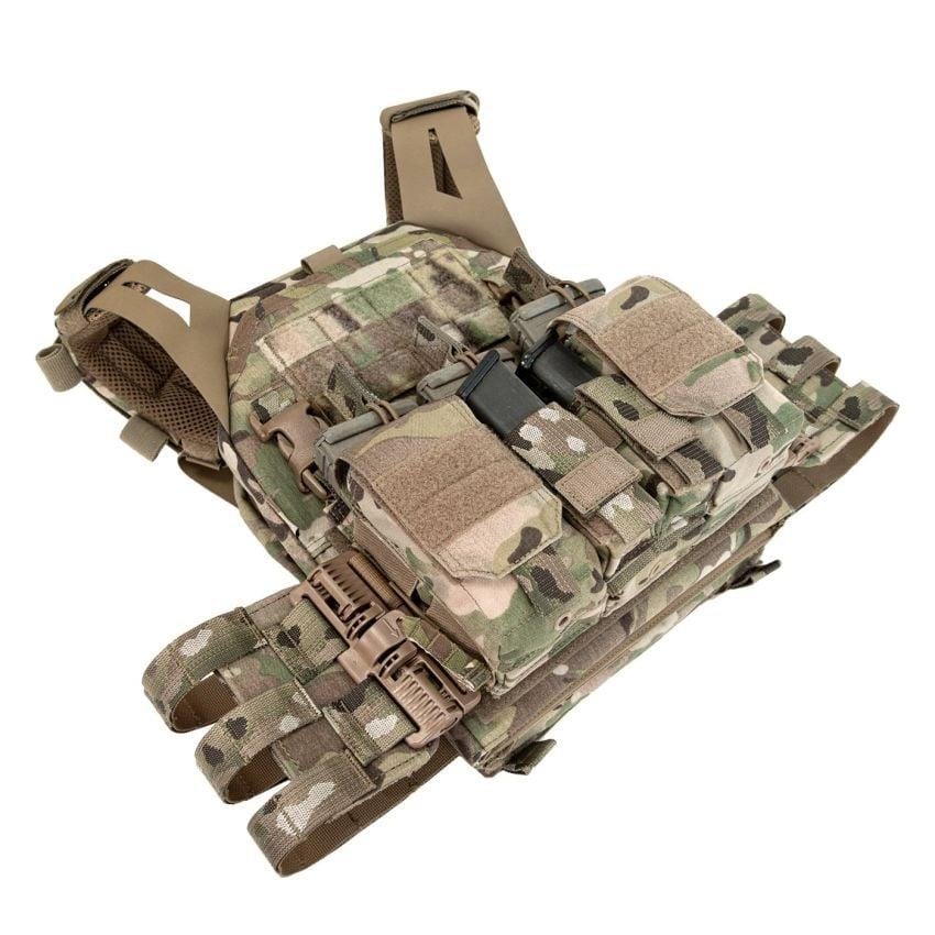 Warrior LPC V2 DFP MK1 Low Profile Plate Carrier Combo with 3x Universal Open Mag Pouches, 2x Utility Pouches Including Additional 2x 9mm Pistol Mag Pouches