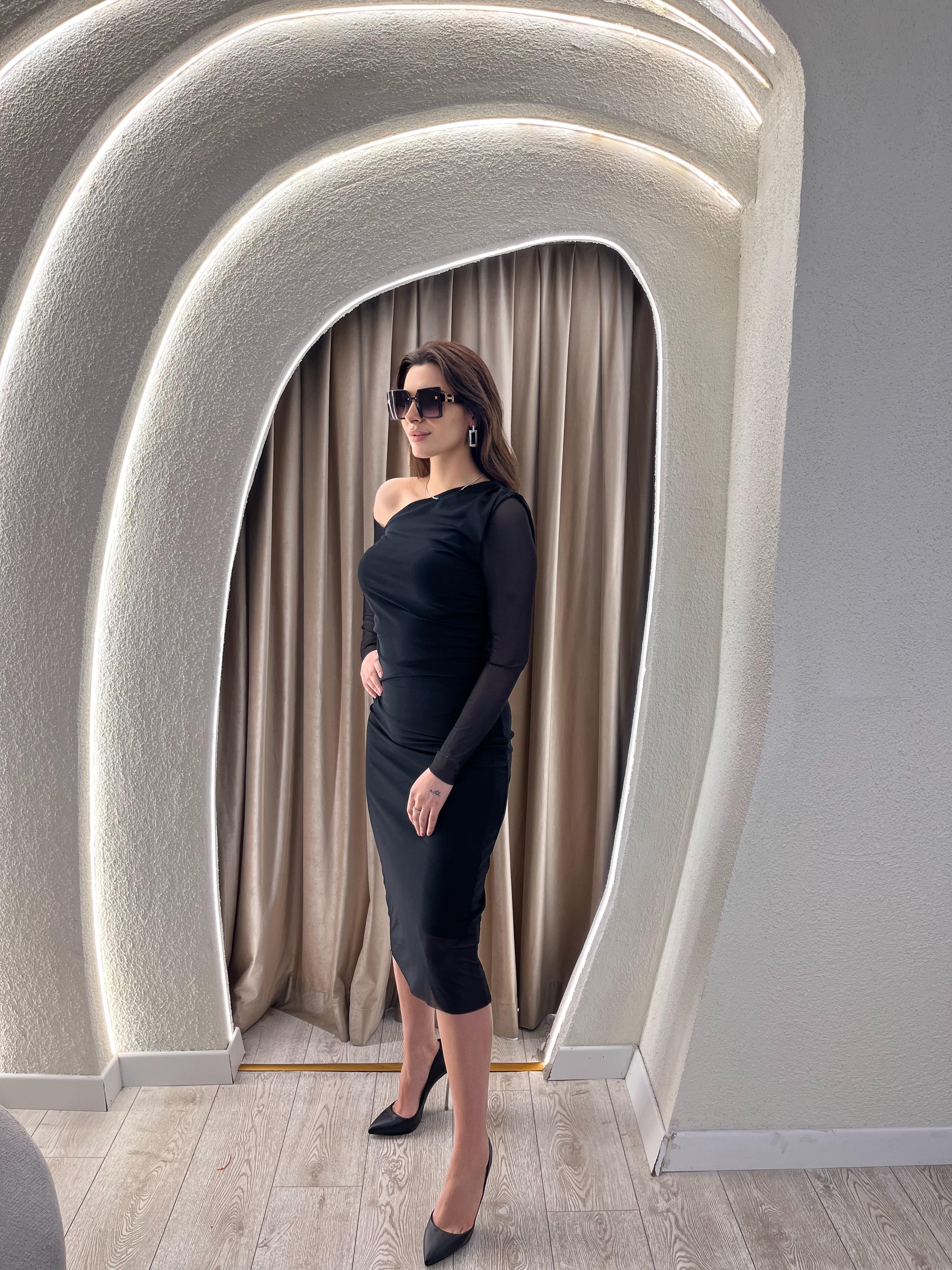 Omuz Dekolteli Elbise