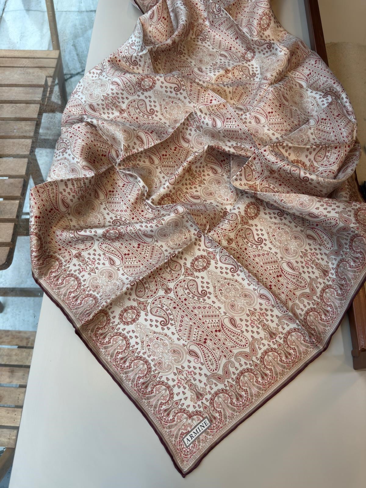 Armine Tivil İpek Eşarp Krem 02