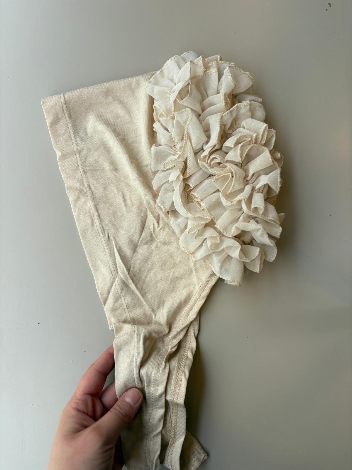 Fırfırlı Dikişli Bone Bej