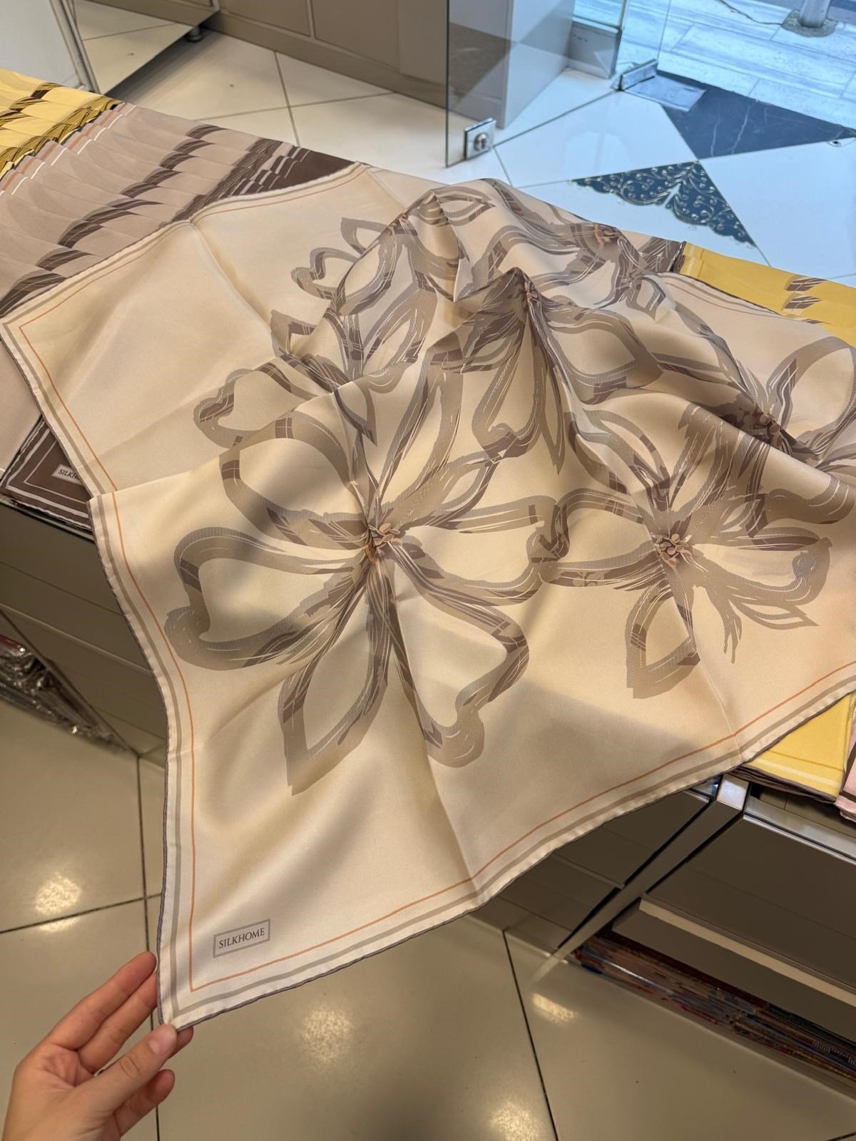 Silk Home Tivil İpek Eşarp Taş 11