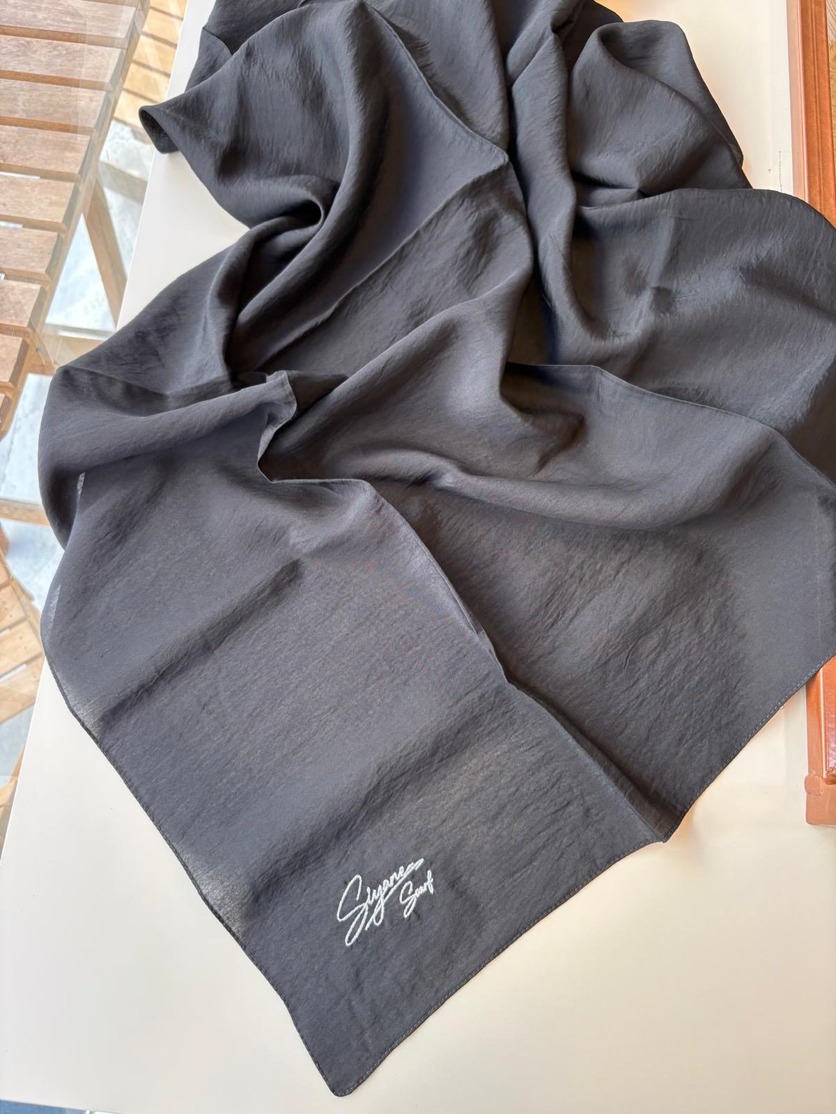 Siyane Cupra Eşarp Siyah