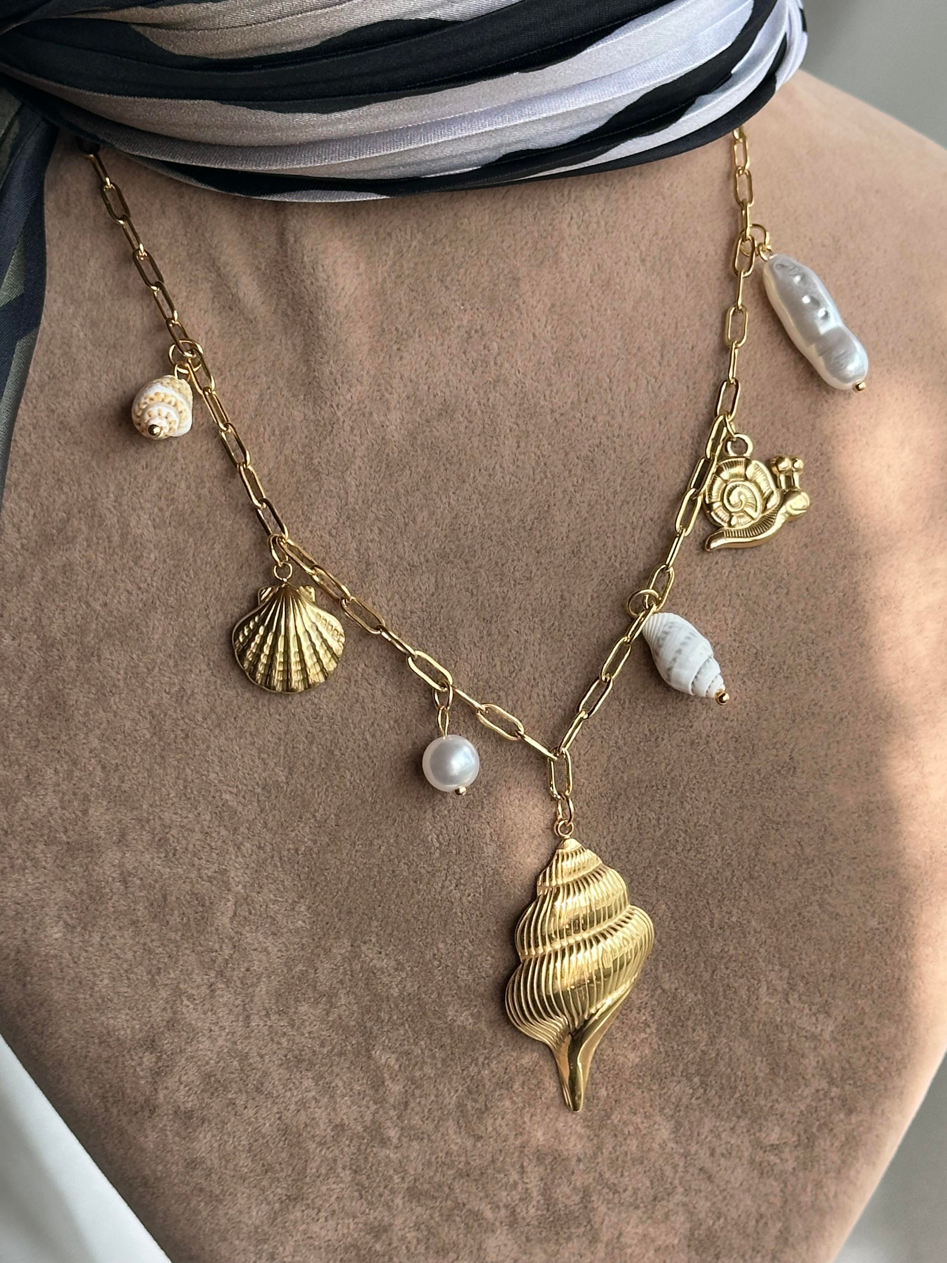 Charm Deniz Kabuğu Çelik Kolye Gold